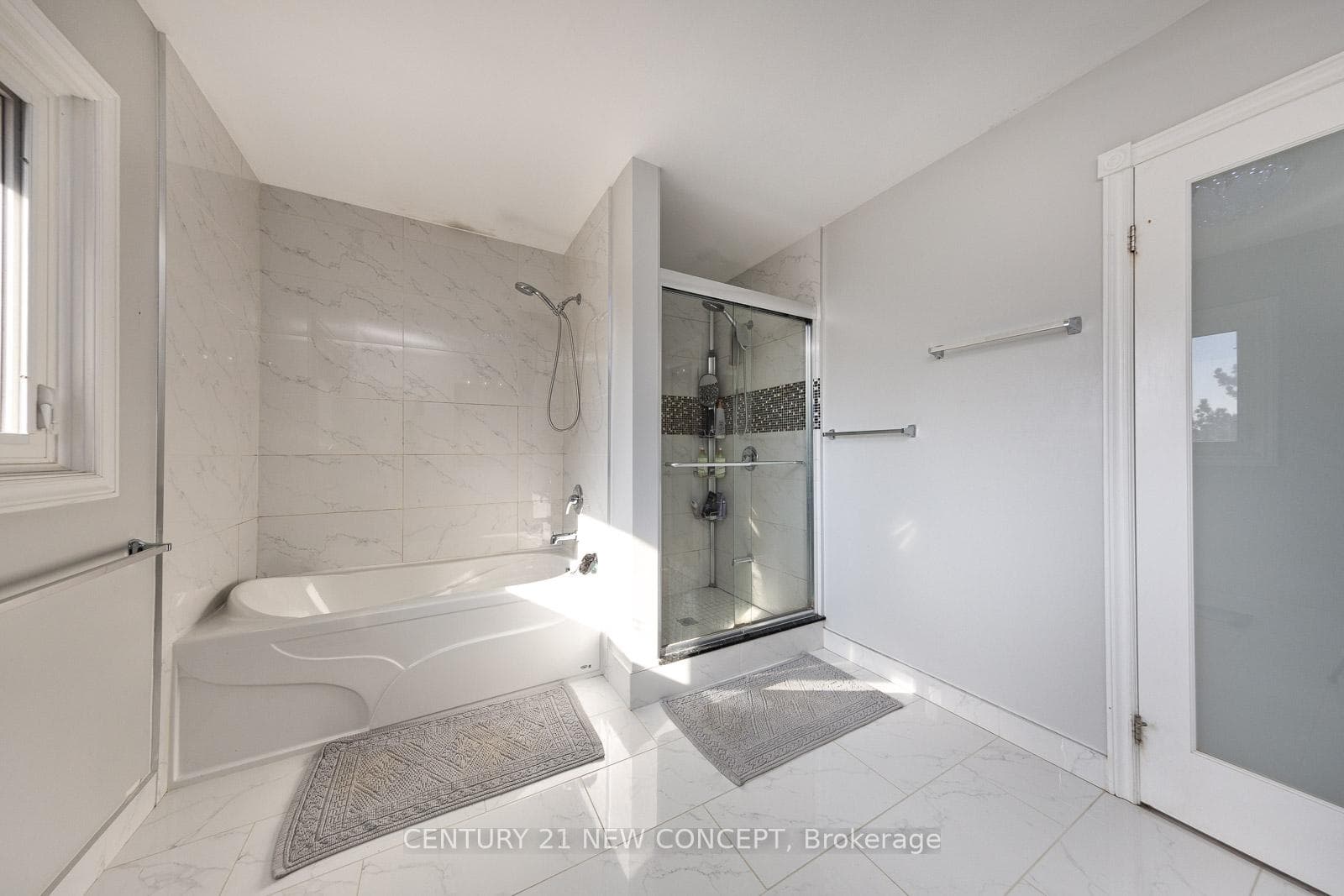 40 Marchwood Crescent photo 28