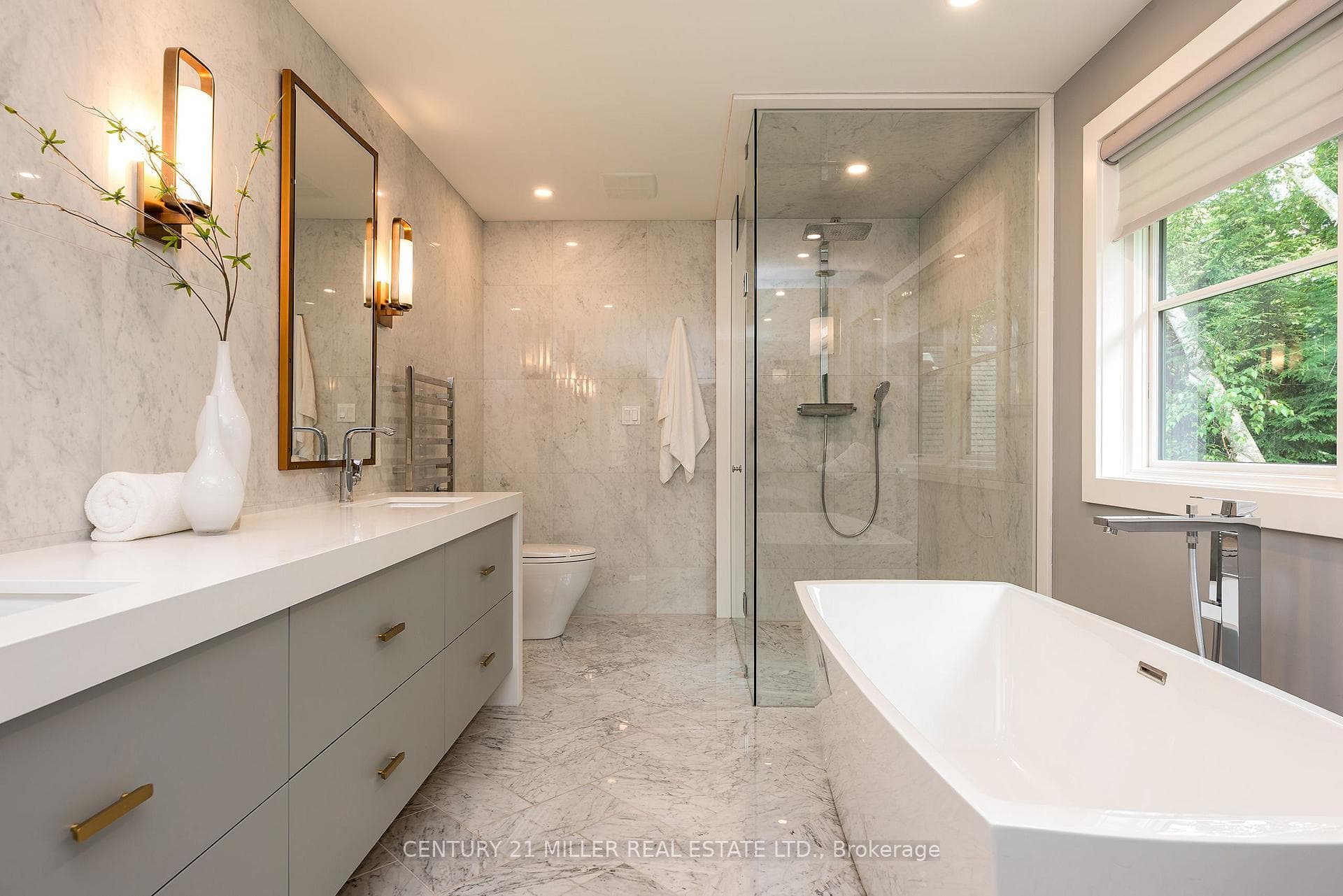 205 Forestwood Drive photo 28