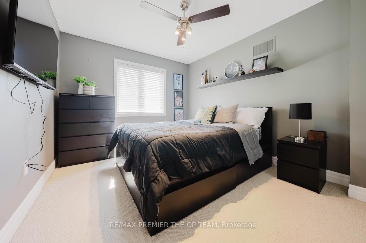 22 Adelia Place photo 30
