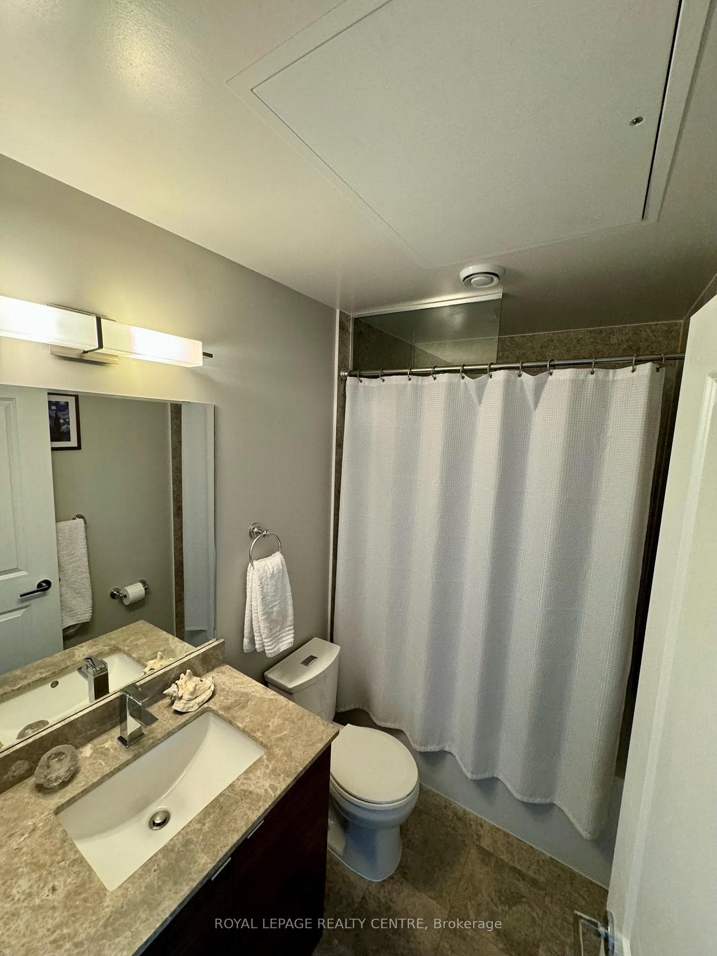 59 Annie Craig Drive Unit 2001 photo 13