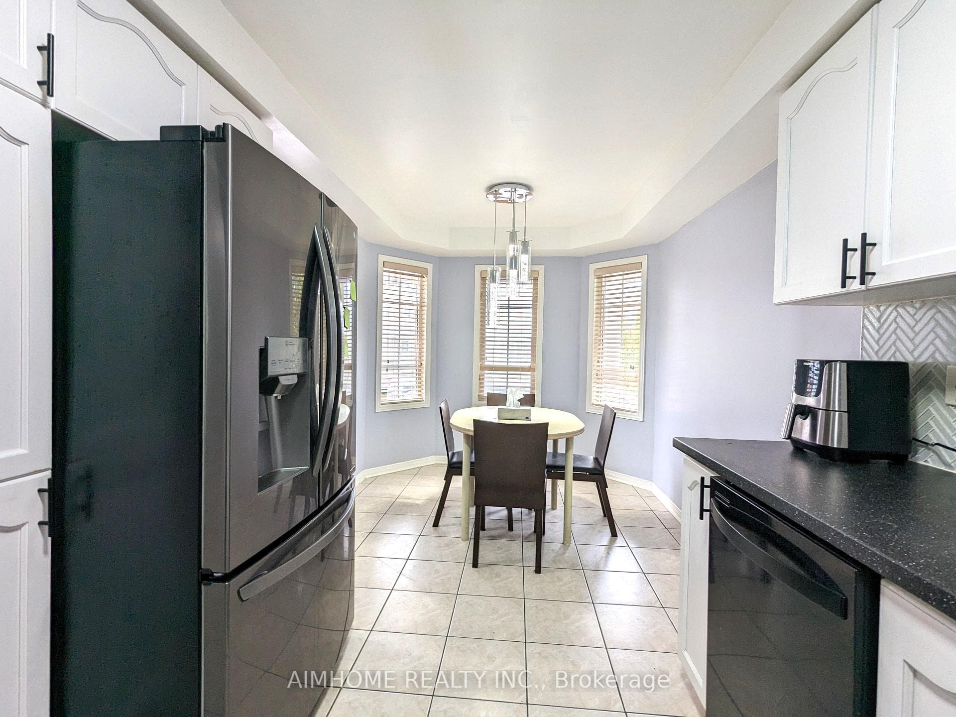 376 Marble Place photo 10
