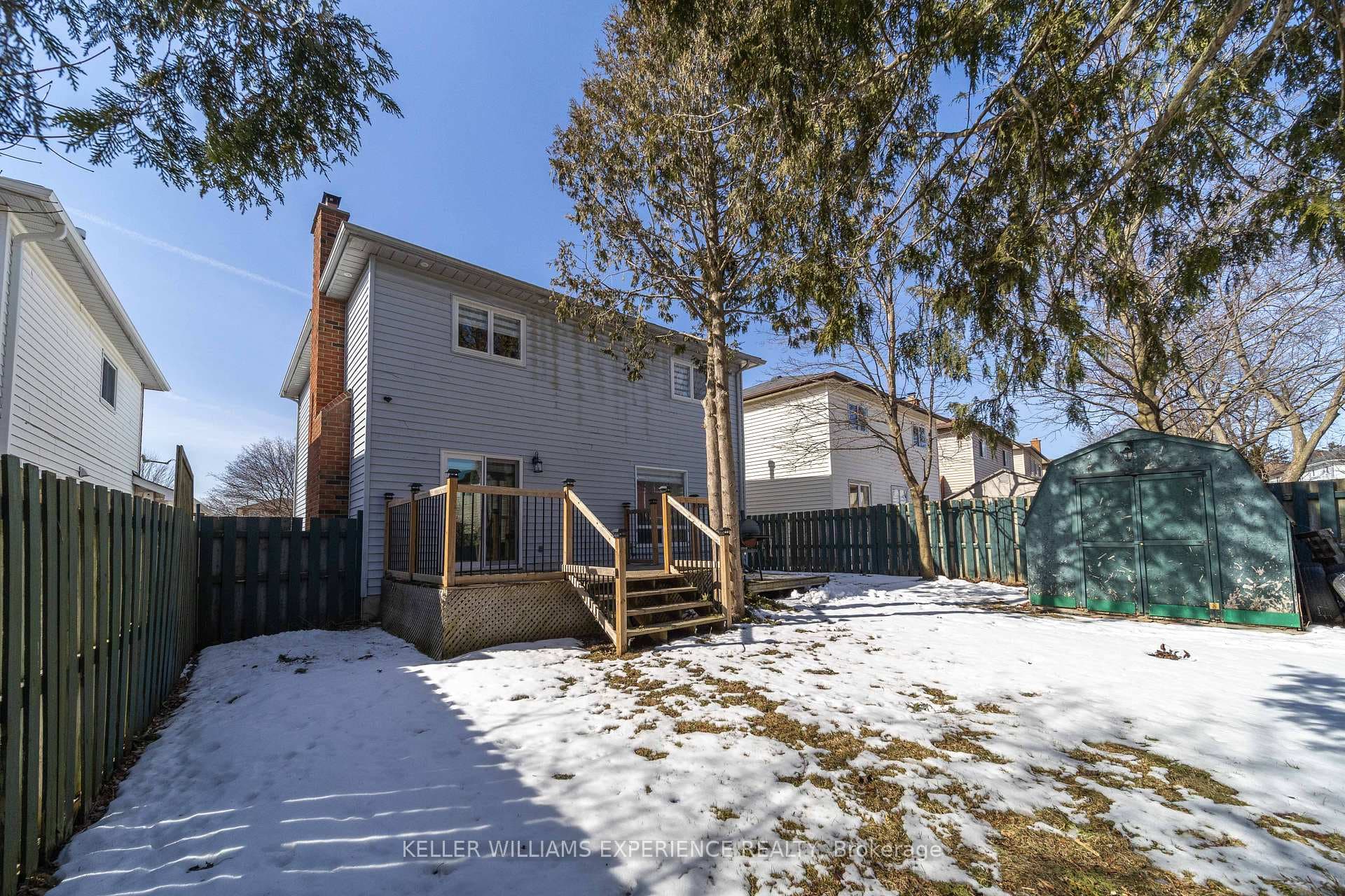 33 Orwell Crescent photo 20