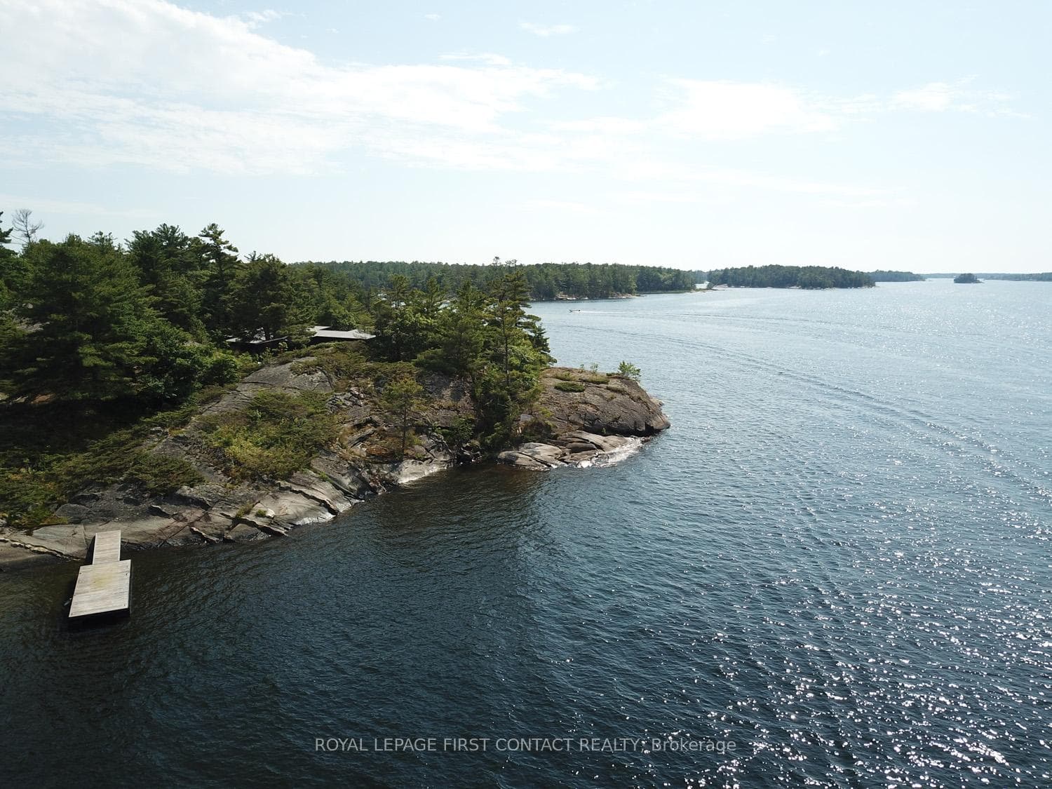 23 A26 Island photo 9