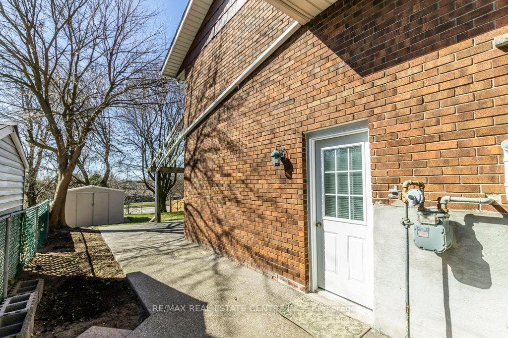 43 Briar Knoll Drive photo 32