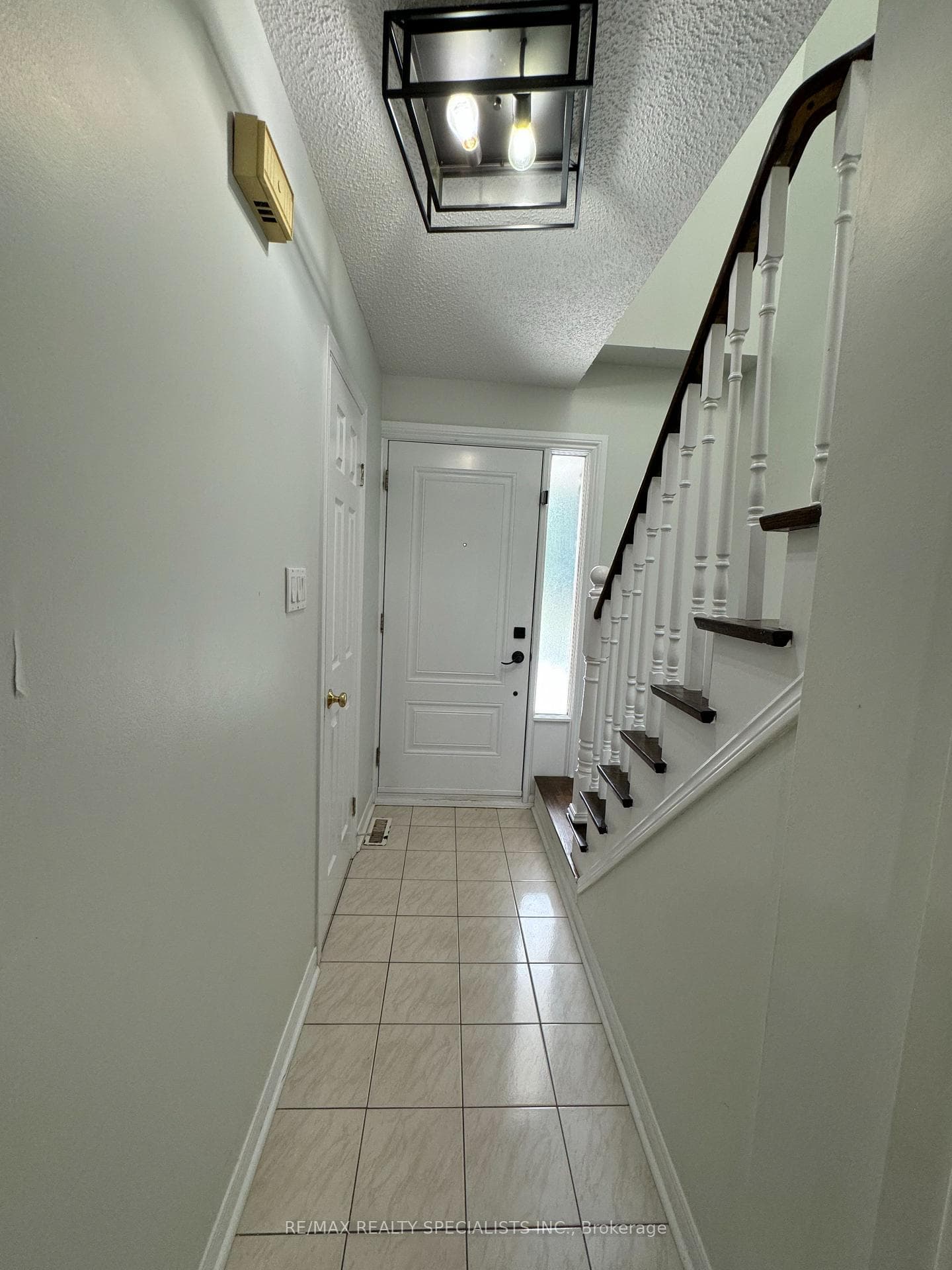 659 Roselaire Trail Unit Unit #1 photo 4