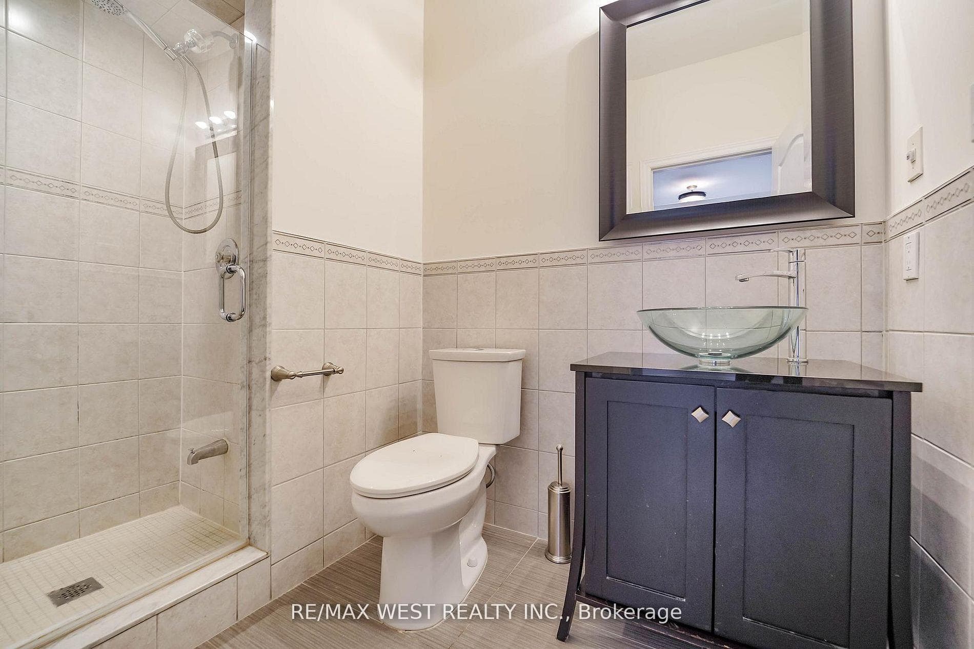 81 Woodview Drive photo 31