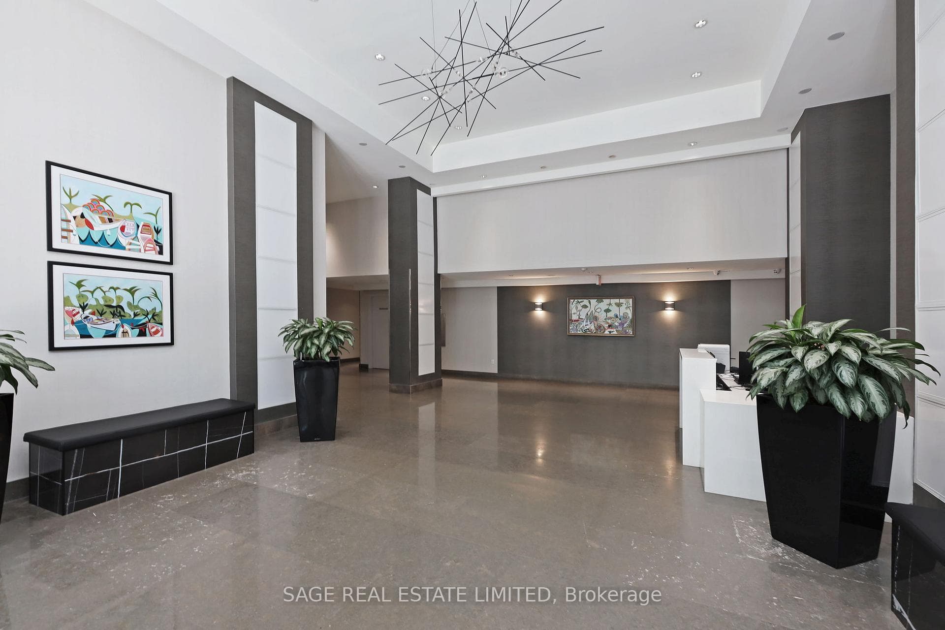 18 Beverley Lobby
