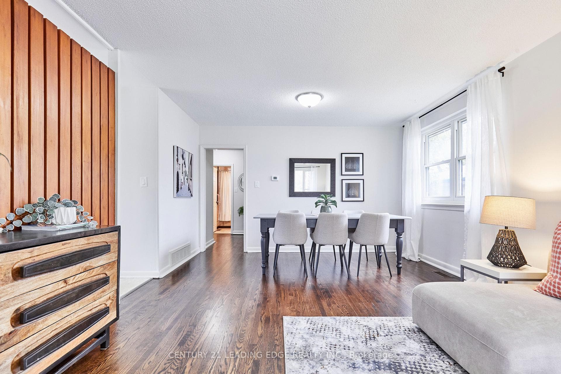 130 Porchester Drive photo 17