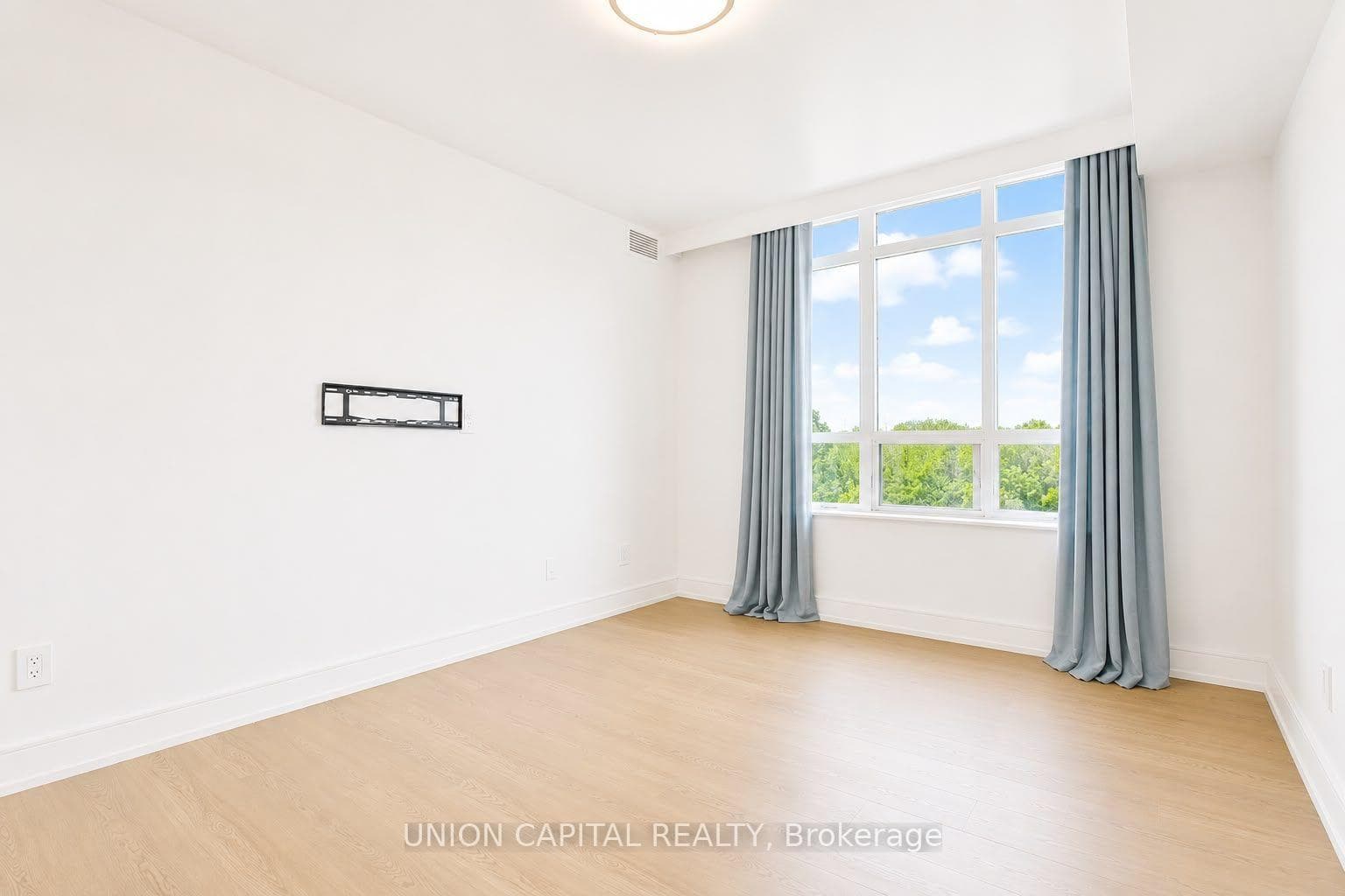 710 Humberwood Boulevard Unit 213 photo 11