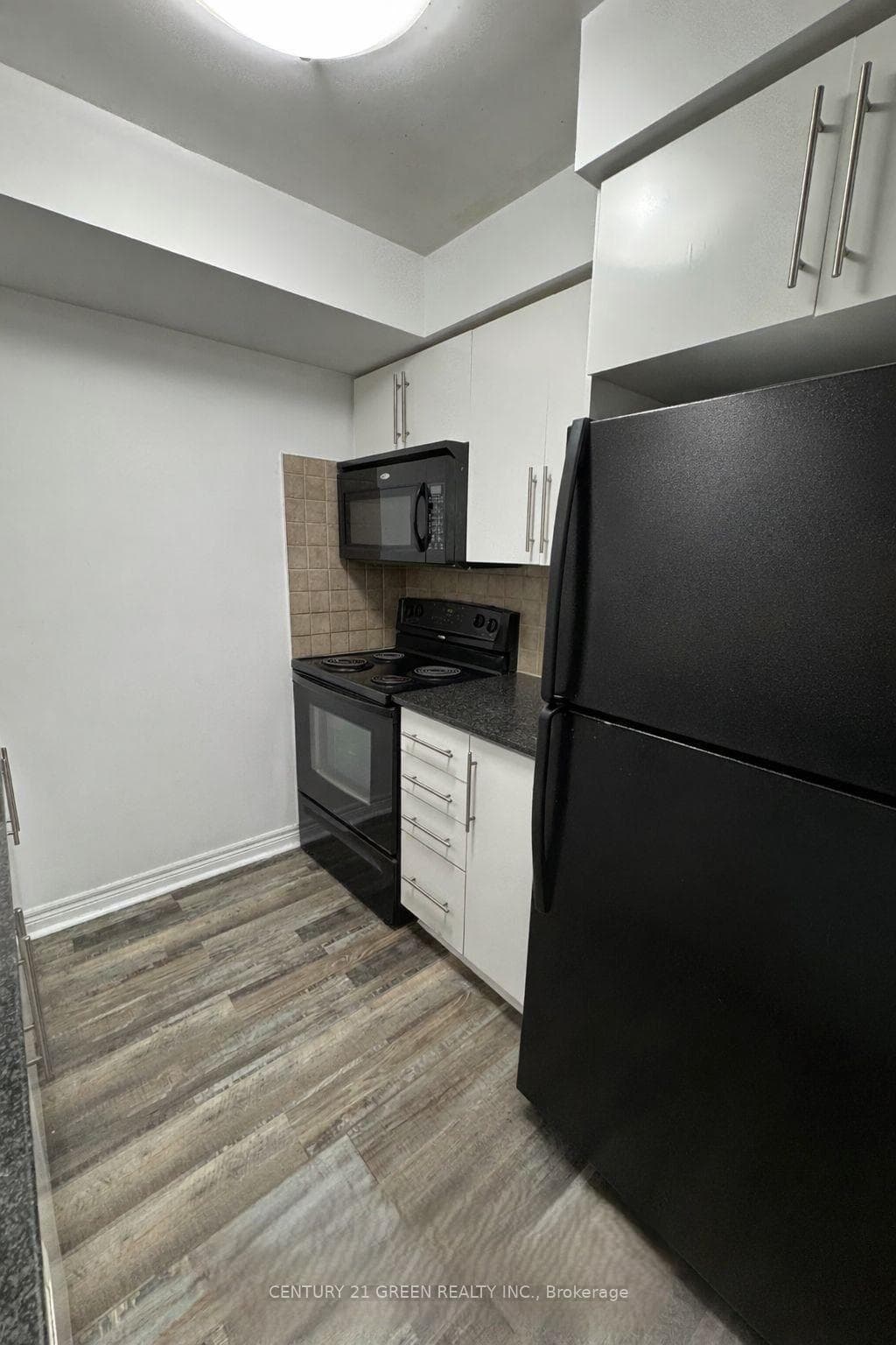 310 Burnhamthorpe Road Unit 2111 photo 5