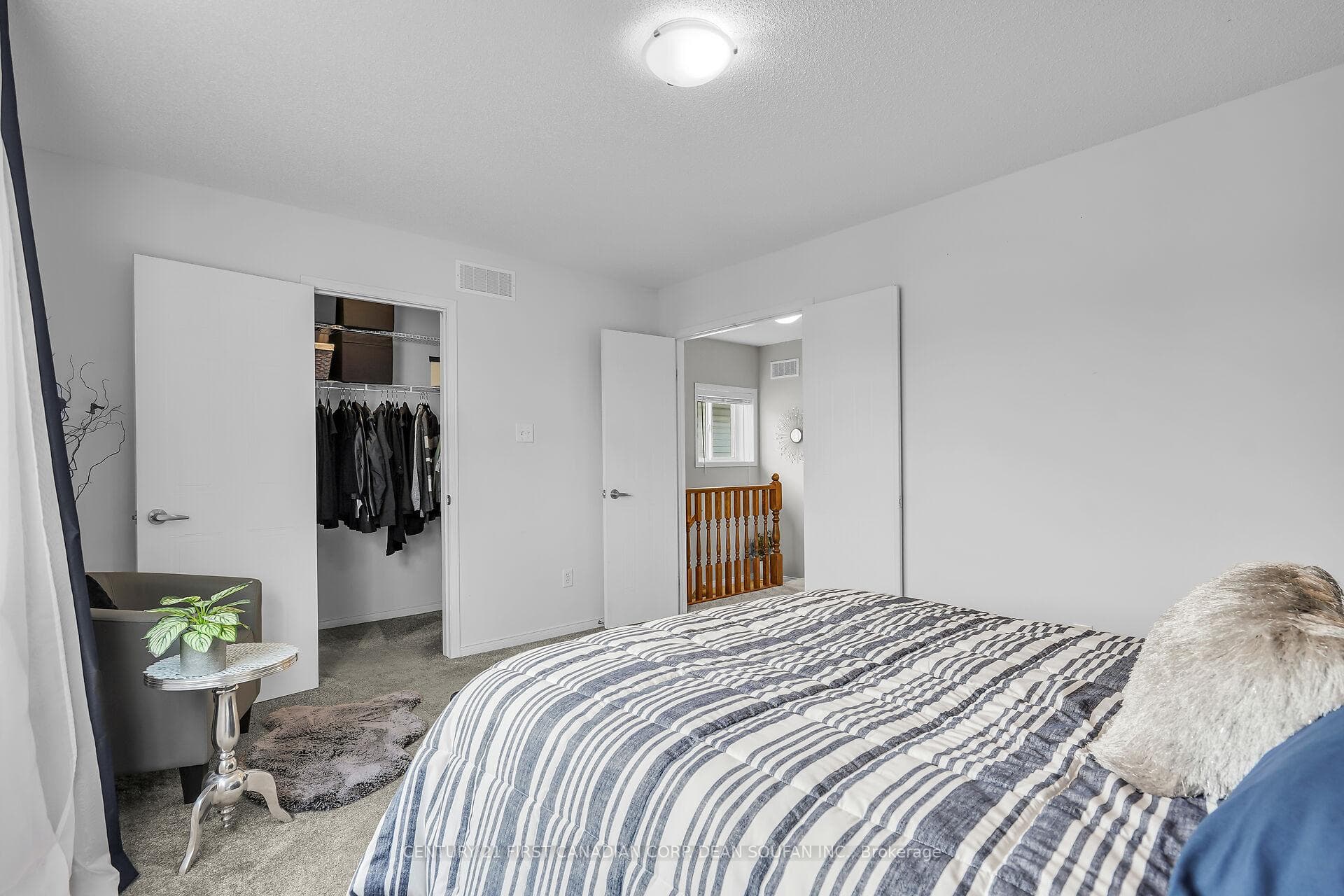 995 Kimball Crescent photo 22