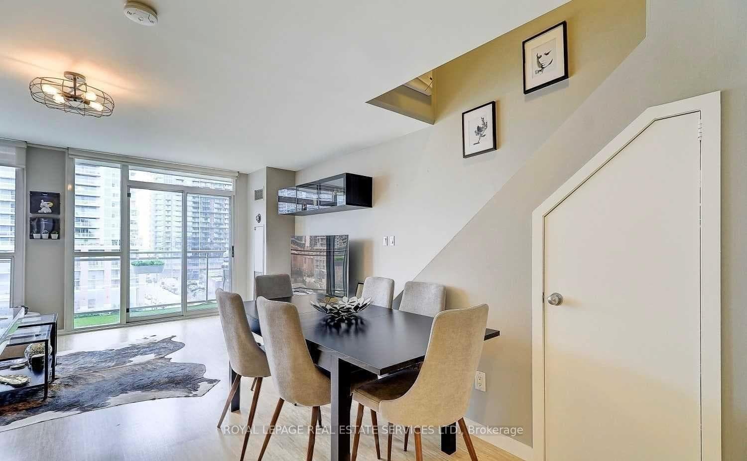 1029 King Street Unit 806 photo 7