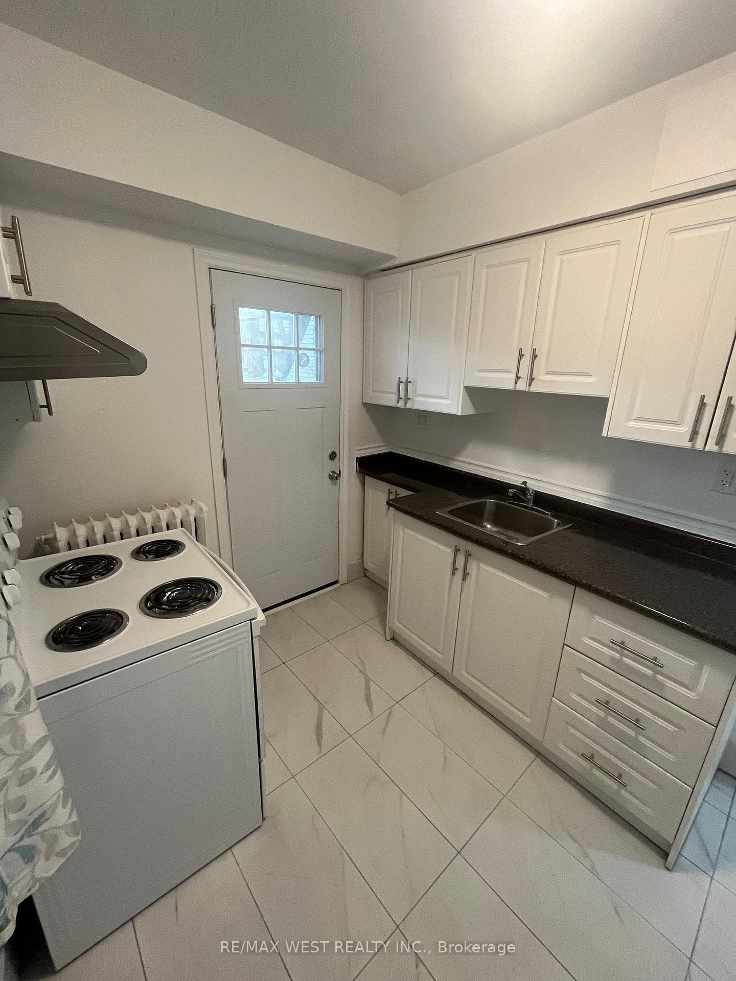 62 Vaughan Road Unit 2nd Flr photo 11