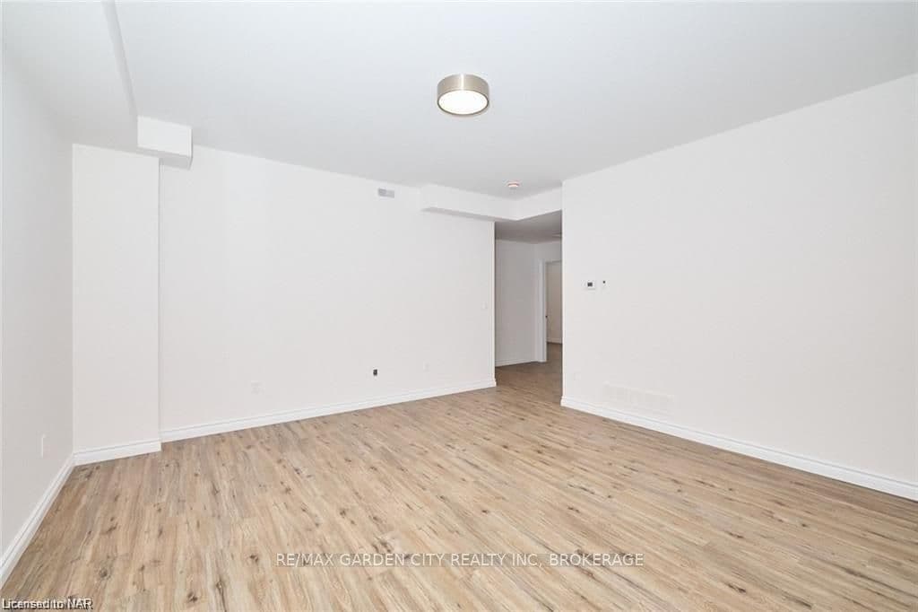 272 NIAGARA Street Unit 3 photo 10