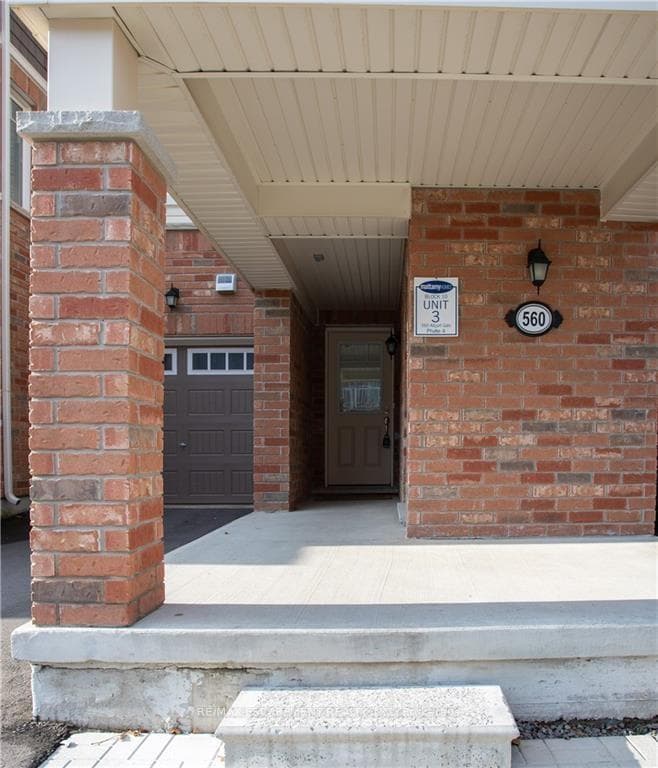 560 Allport Gate photo 4