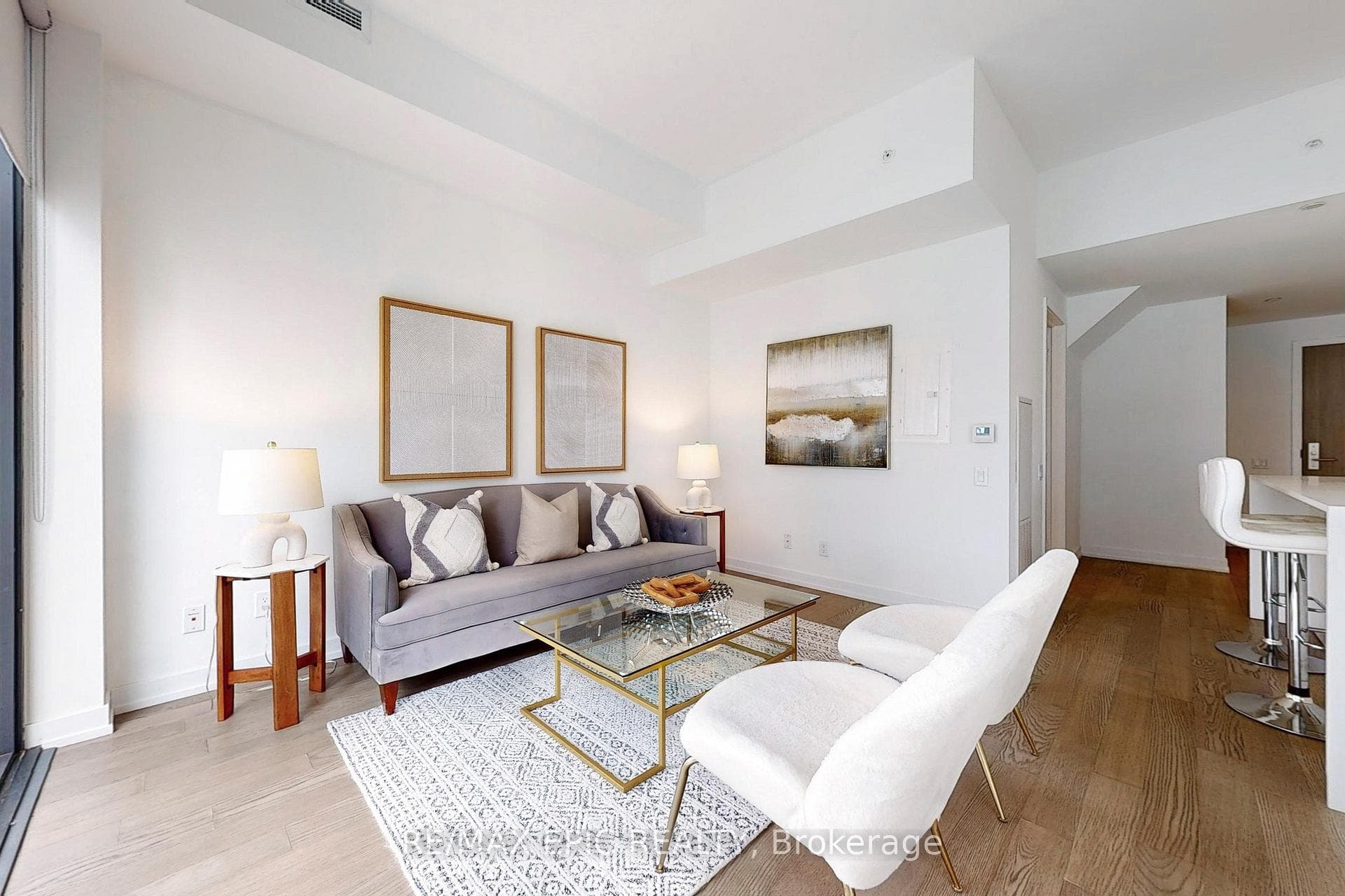 161 Roehampton Avenue Unit 801 photo 2