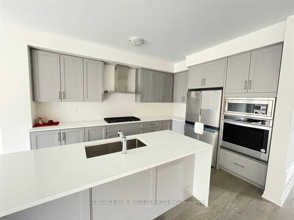 33 Macpherson Street photo 8