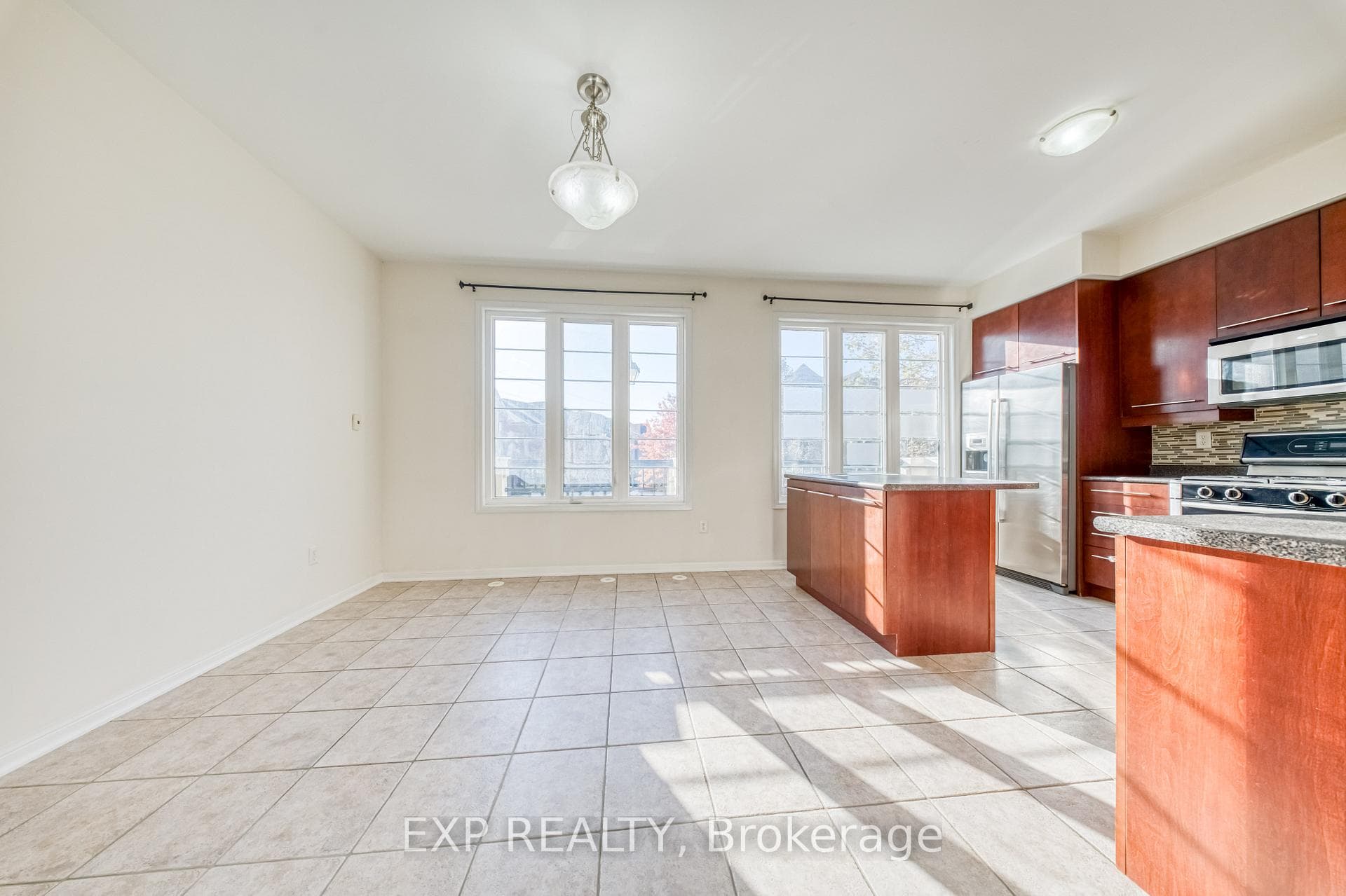30 Yates Avenue photo 20