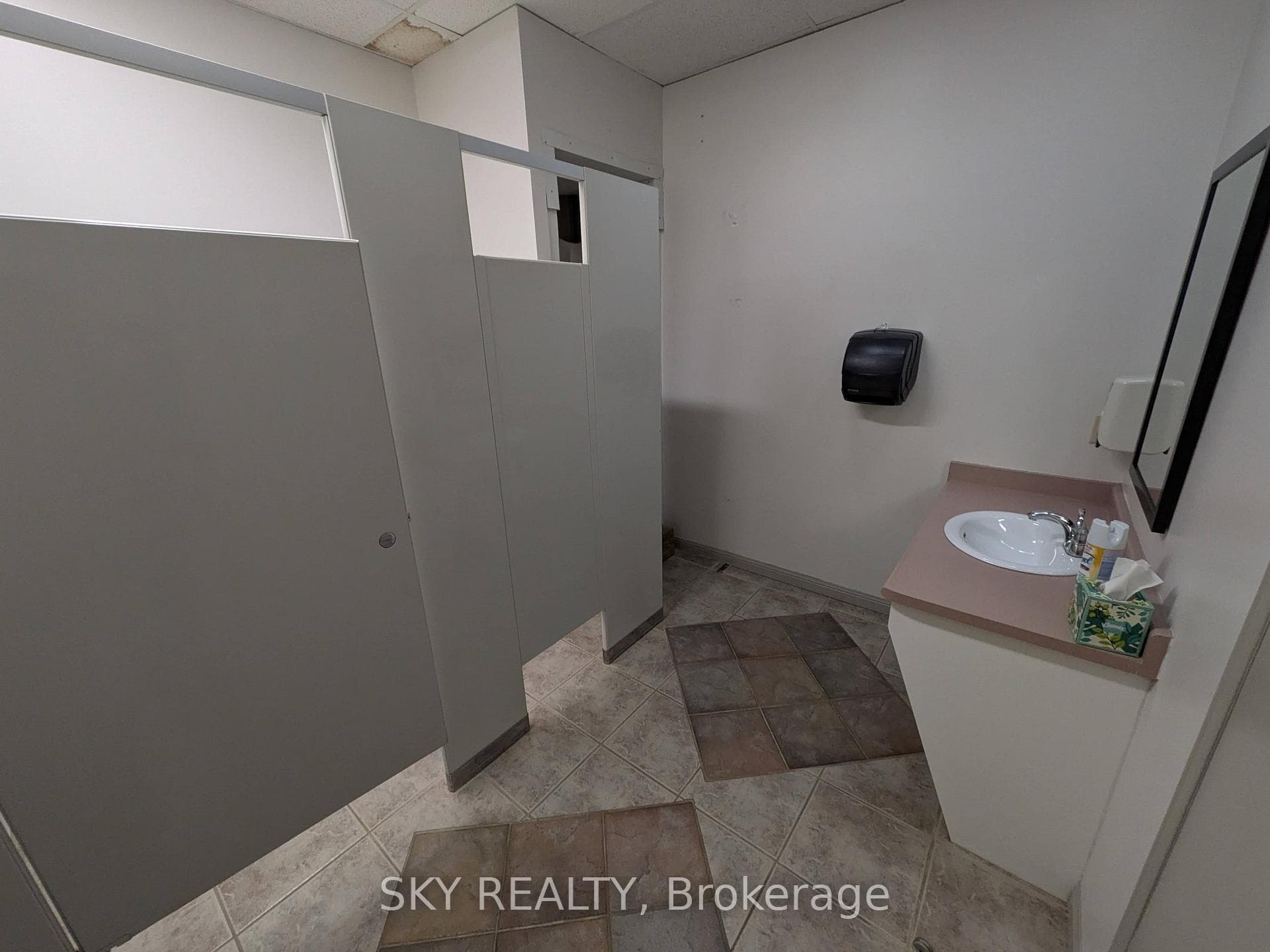 411 Huronia Road Unit 5 photo 4
