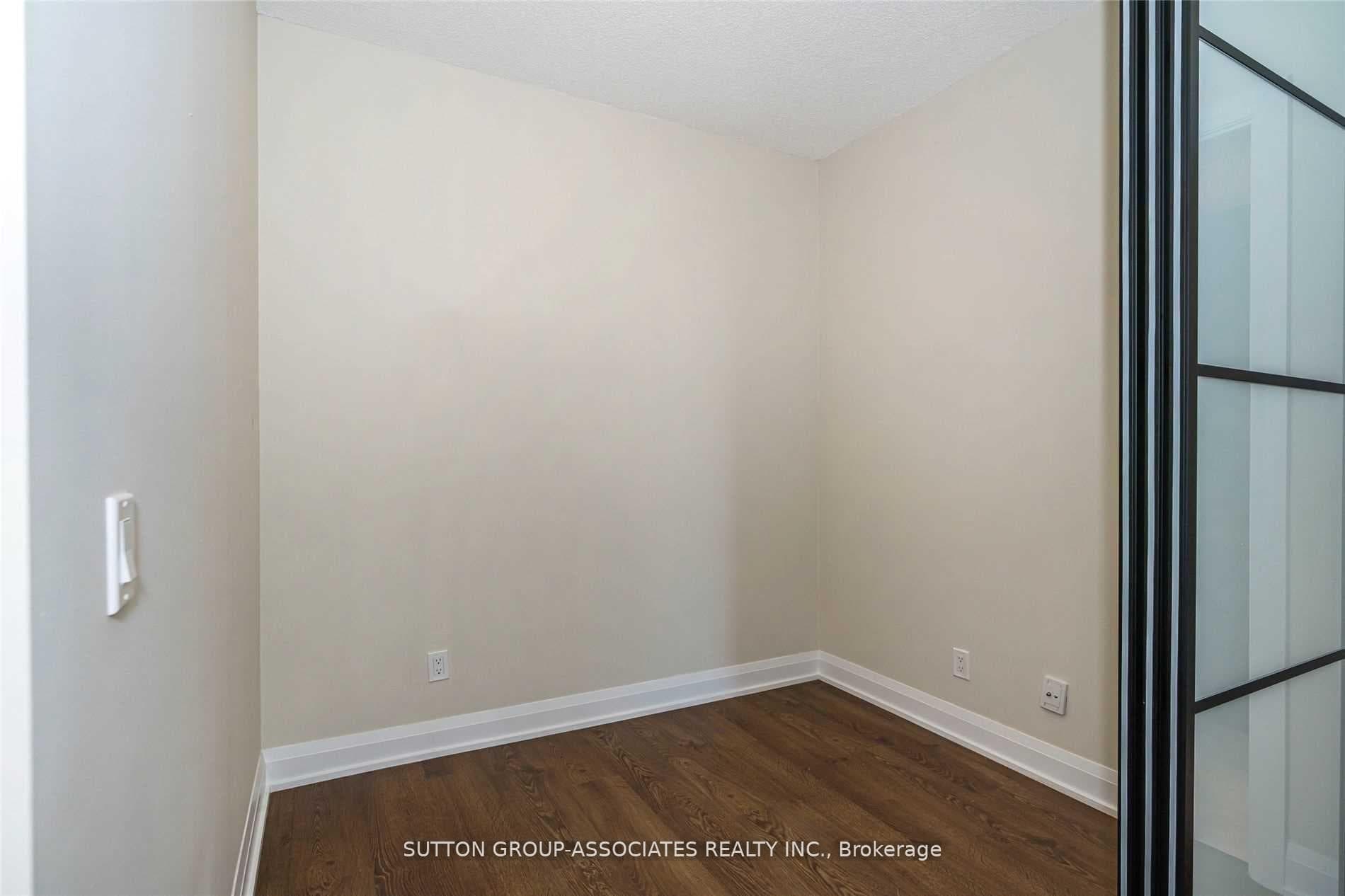 56 Annie Craig Drive Unit 803 photo 18