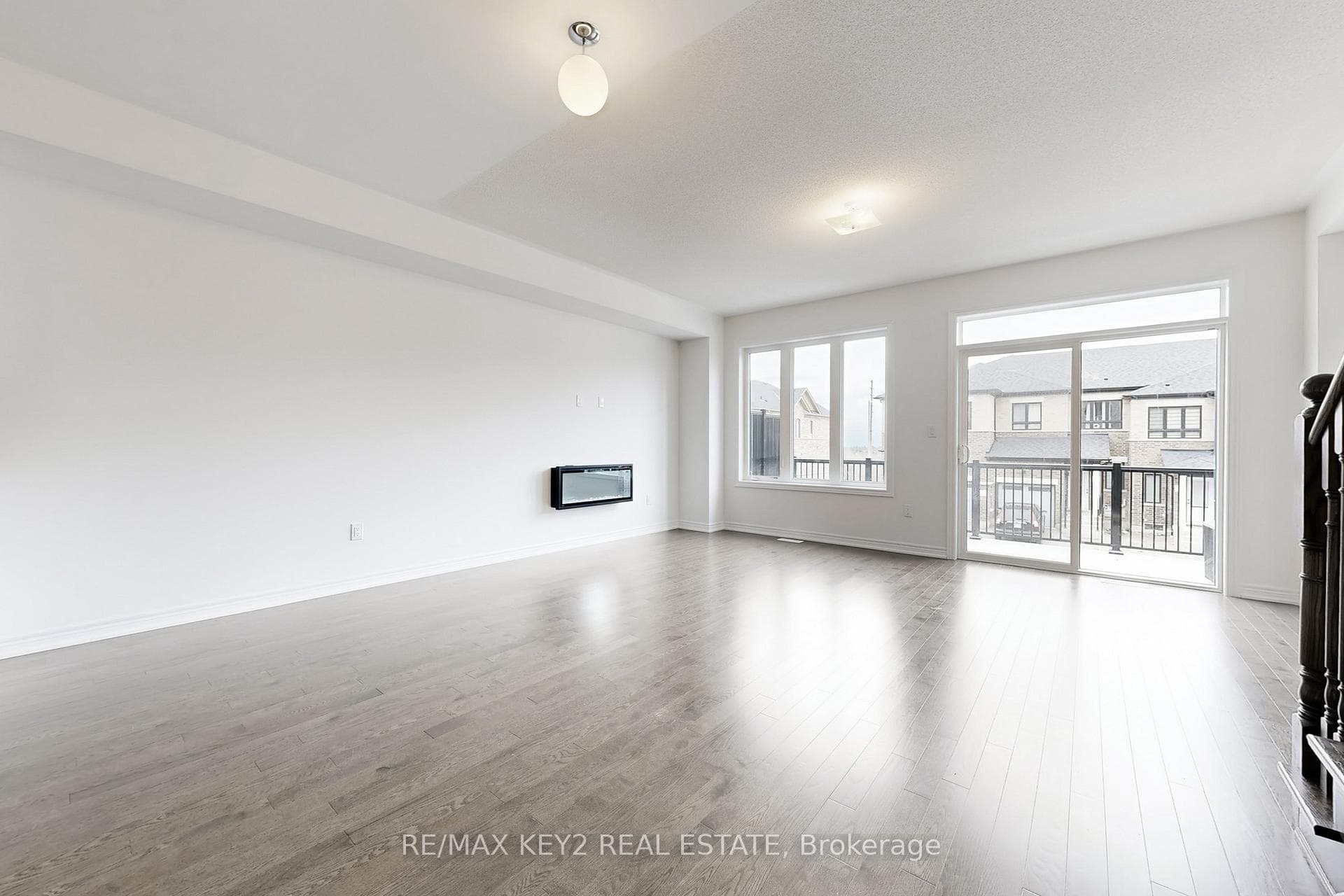 2929 Starlight Drive photo 4