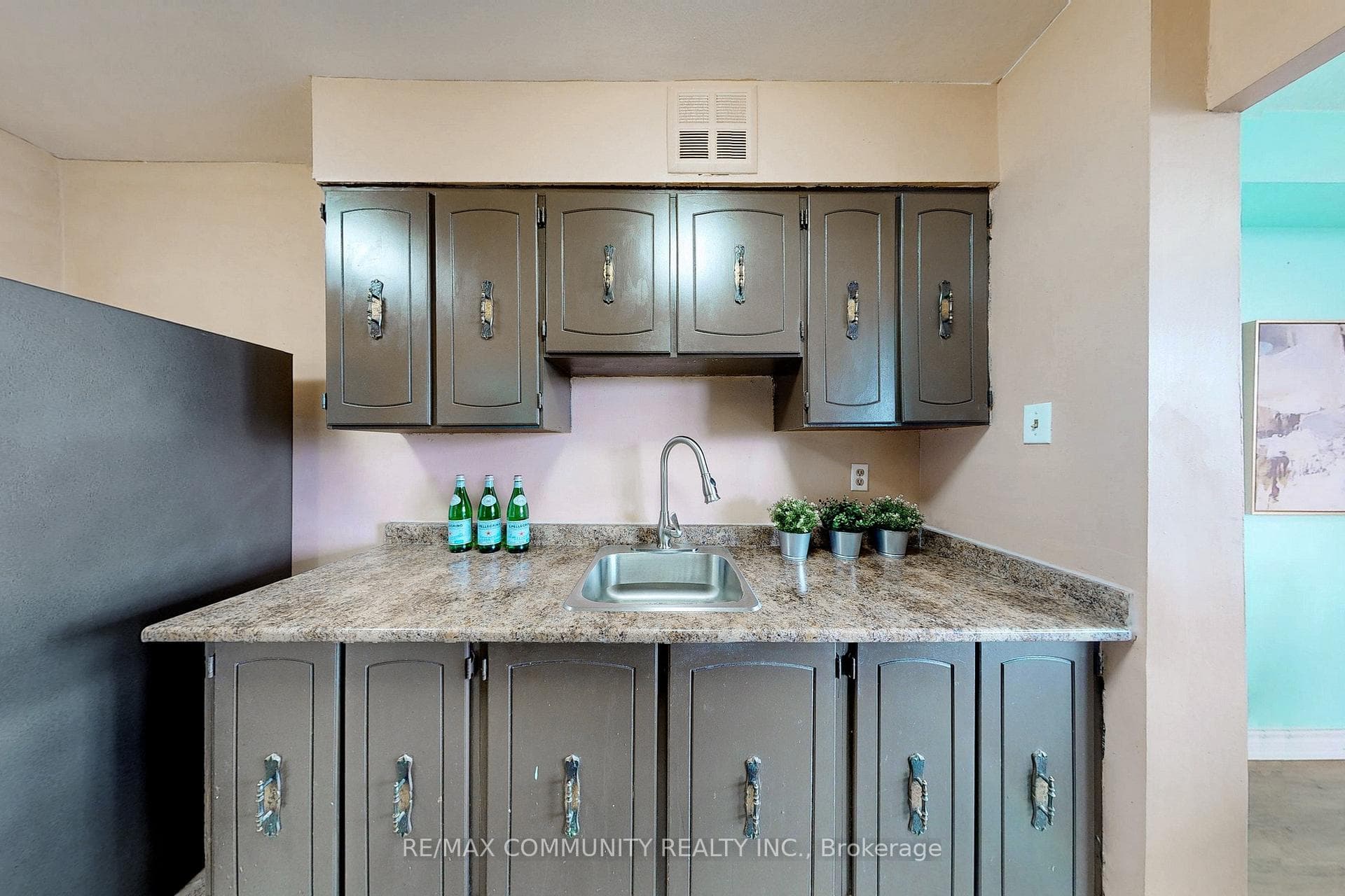 301 Prudential Drive Unit 712 photo 13