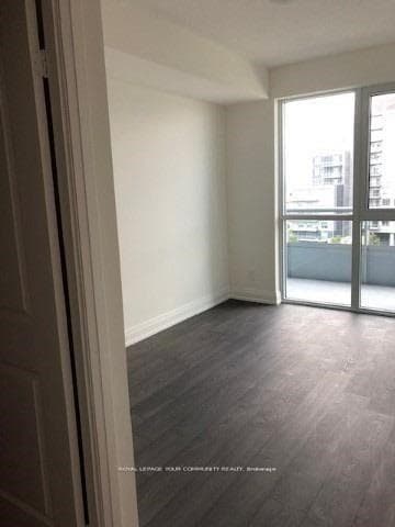 591 Sheppard Avenue Unit 1017 photo 5
