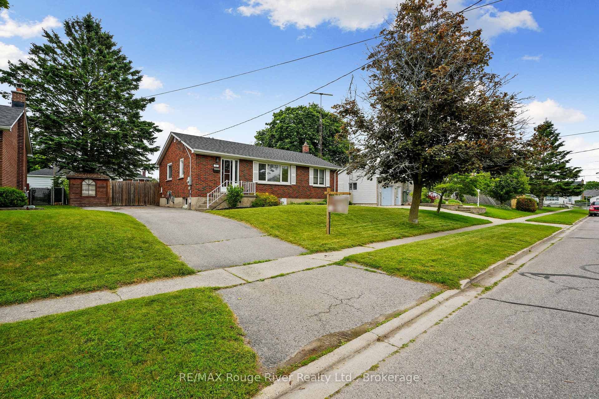528 Barbara Street photo 3