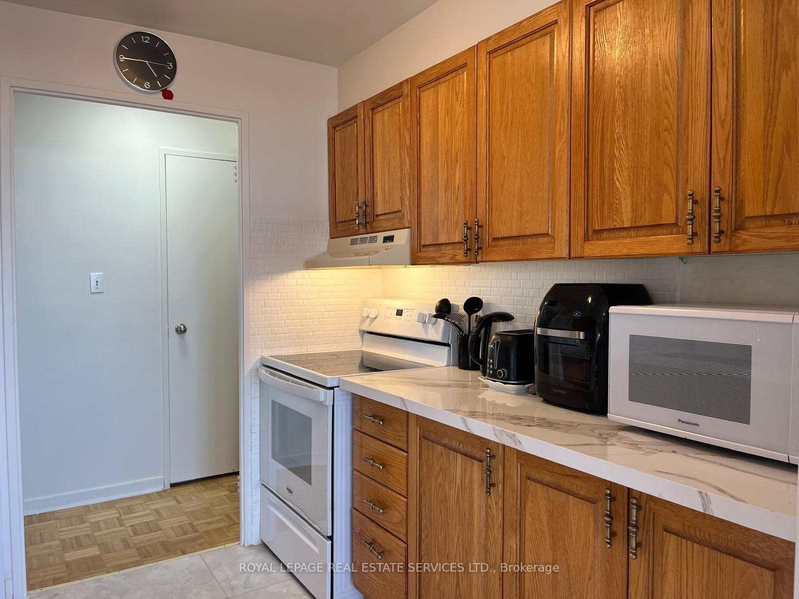 1300 Mississauga Valley Boulevard Unit 902 photo 6
