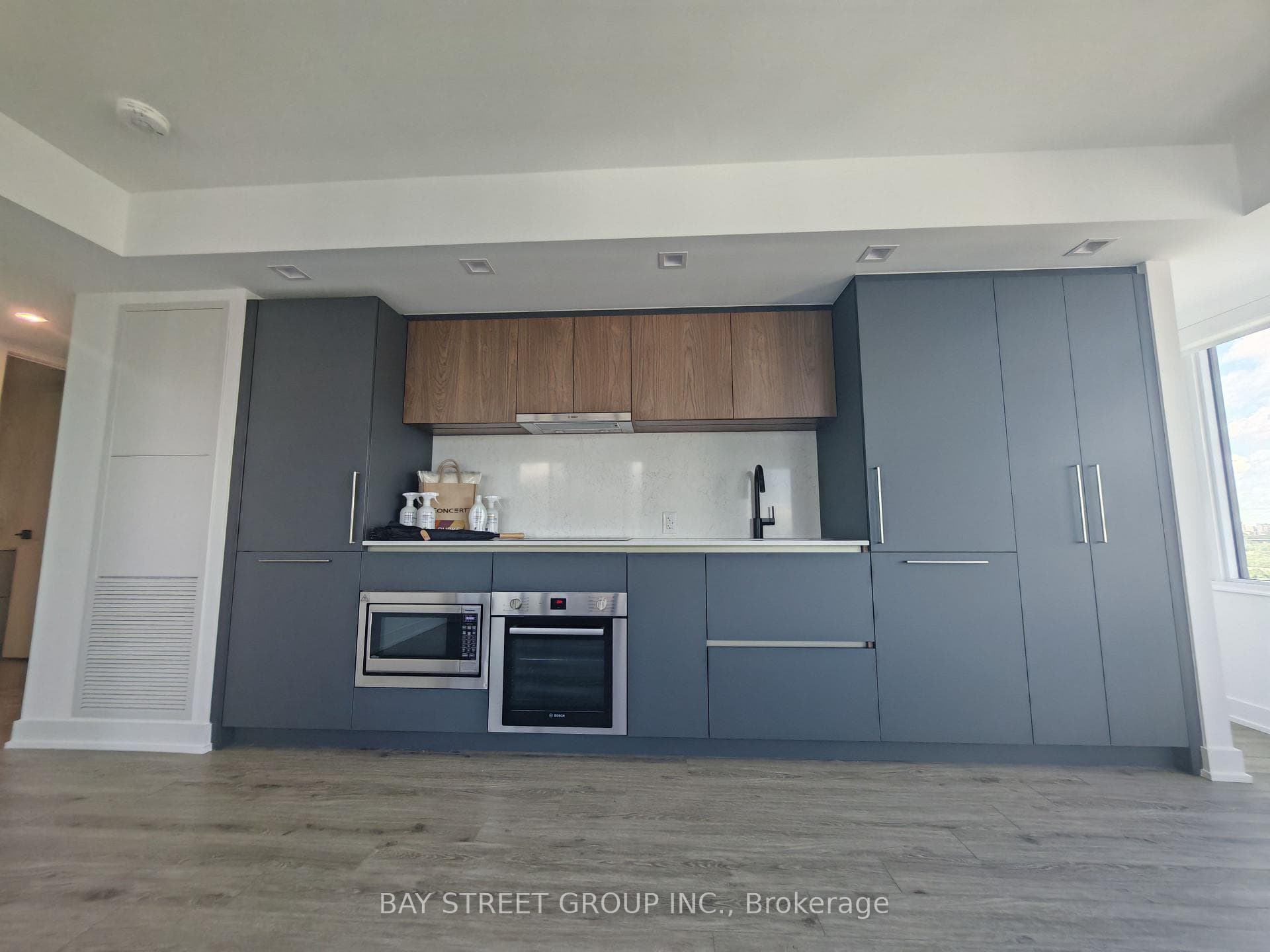 609 Sherborne Street Unit 2309 photo 13