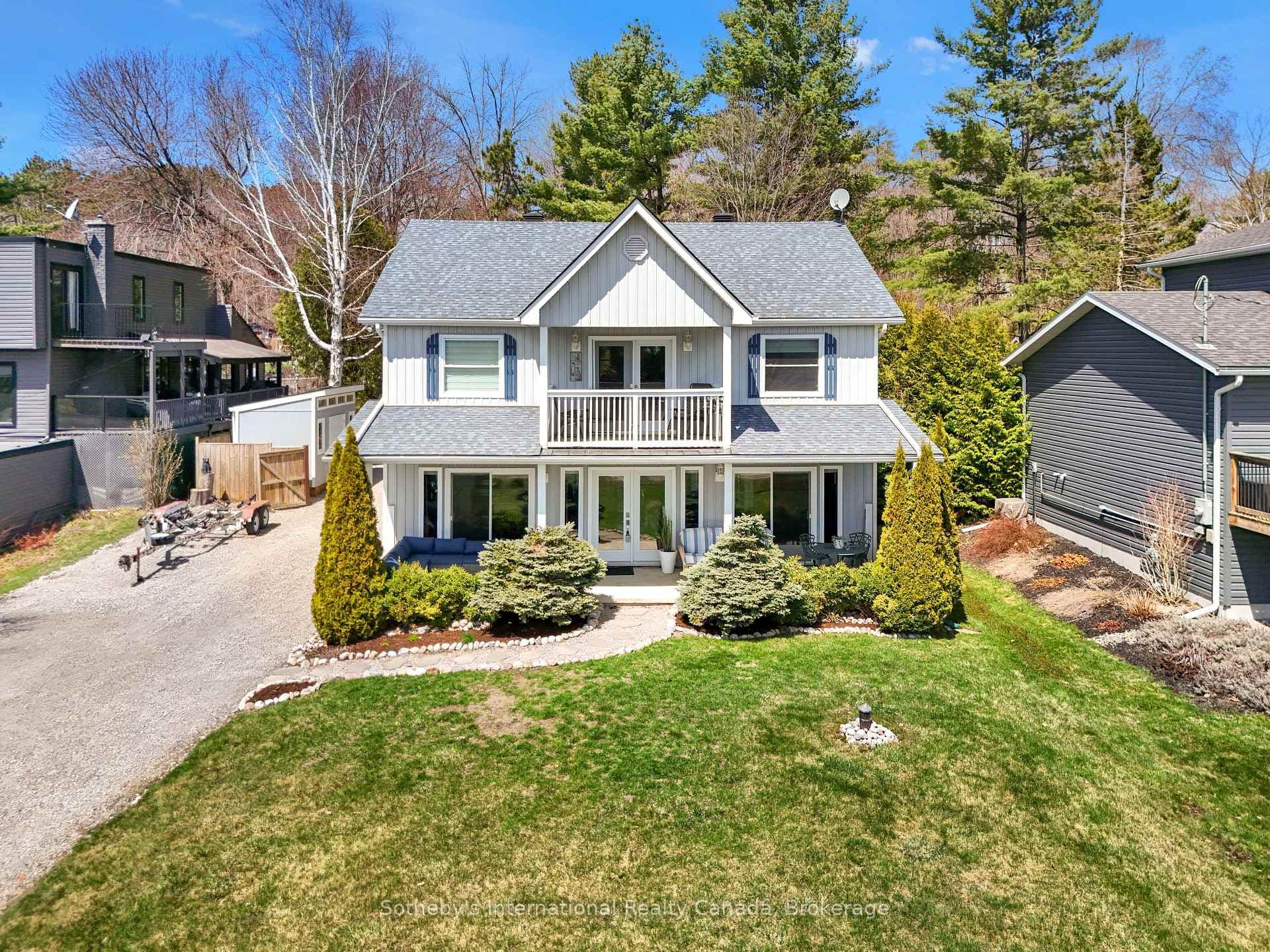 604 CHAMPLAIN Road photo 48