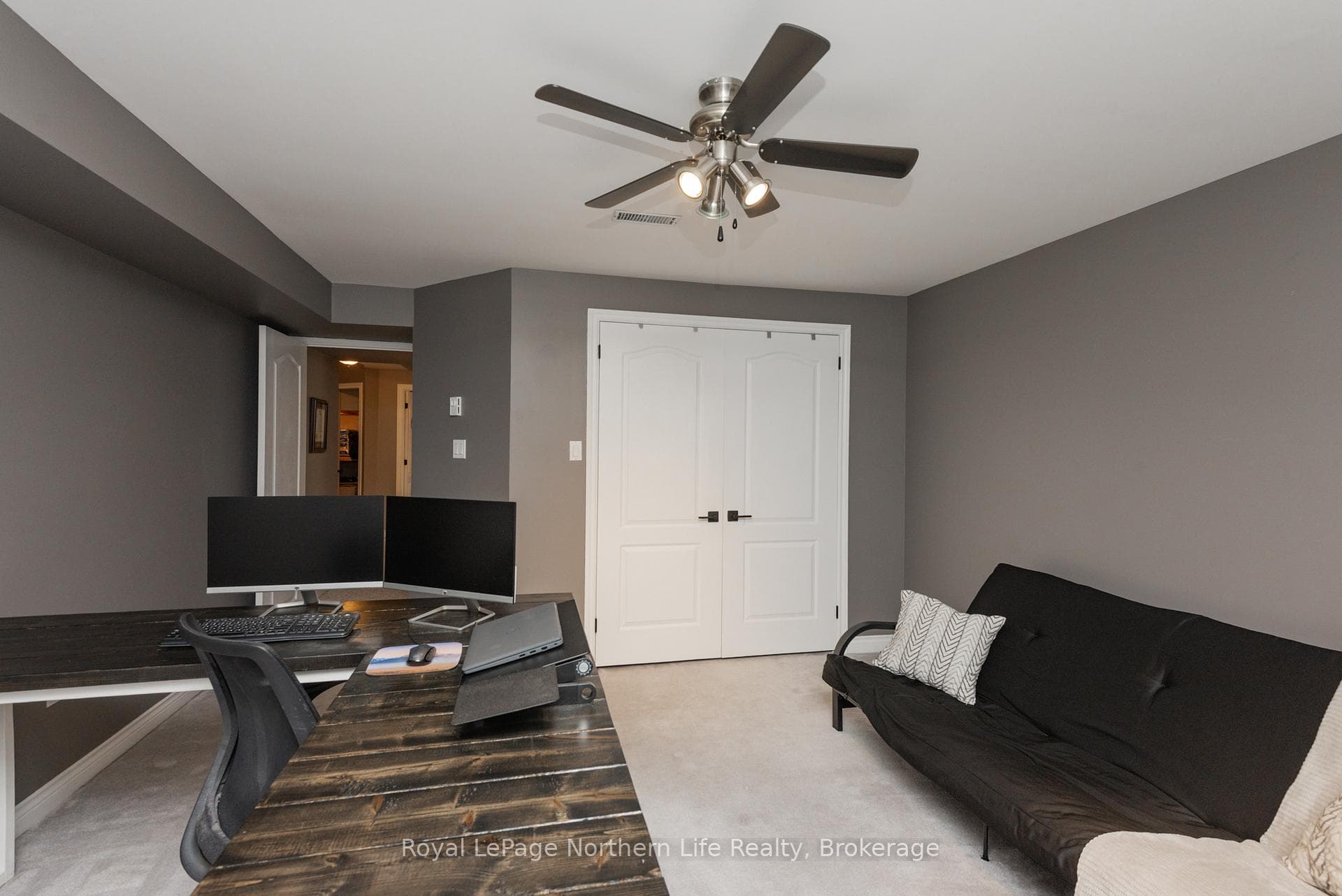 413 Pearce Street photo 40