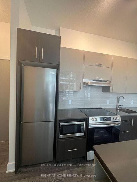 188 Fairview Mall Drive Unit 103 photo 10