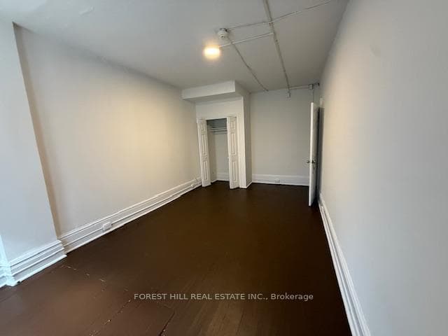 132 Dundas Street Unit Upper photo 7