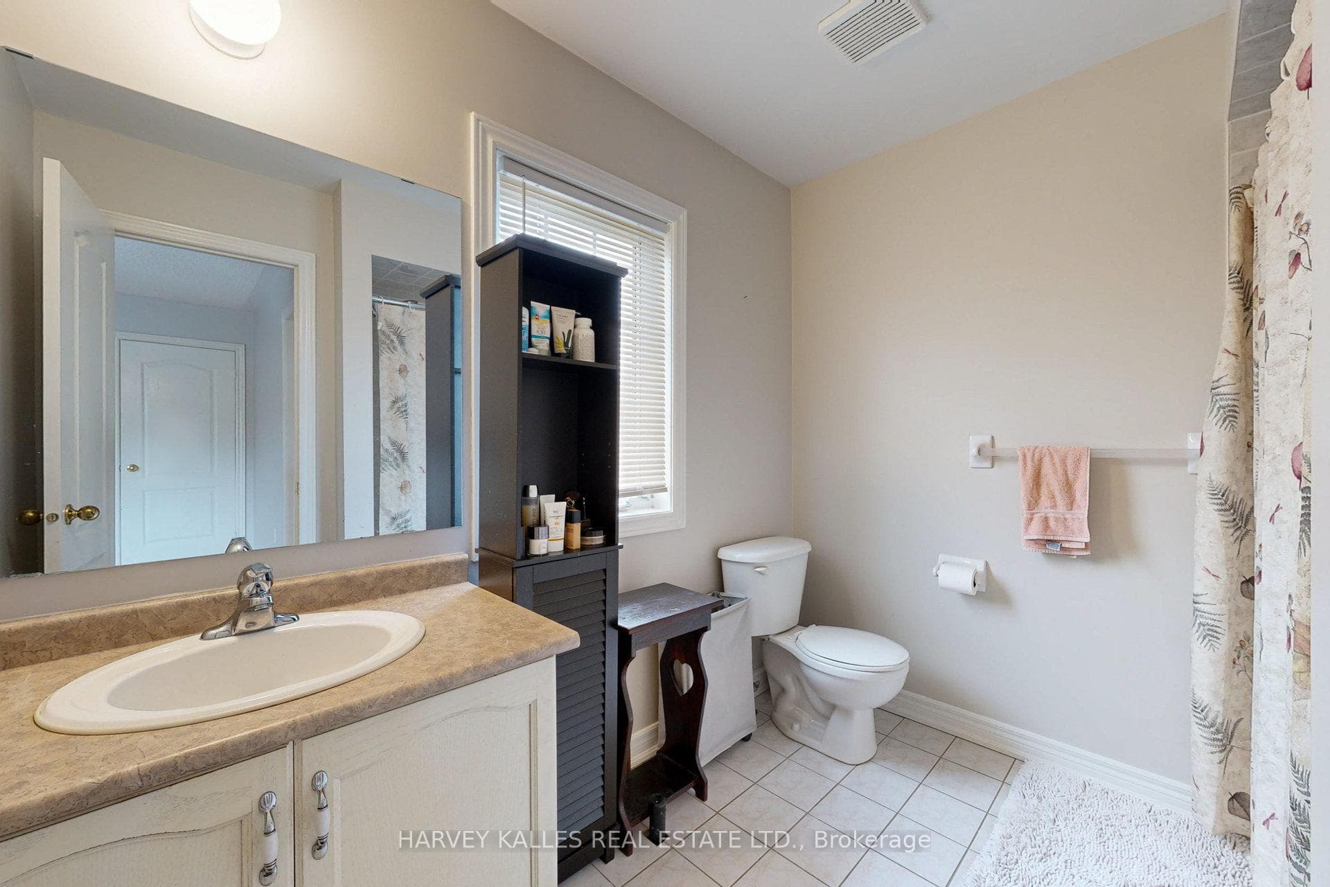 9 Agostino Crescent photo 22