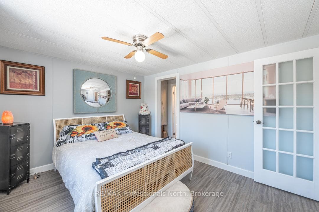 1024 Fifth Lane photo 21