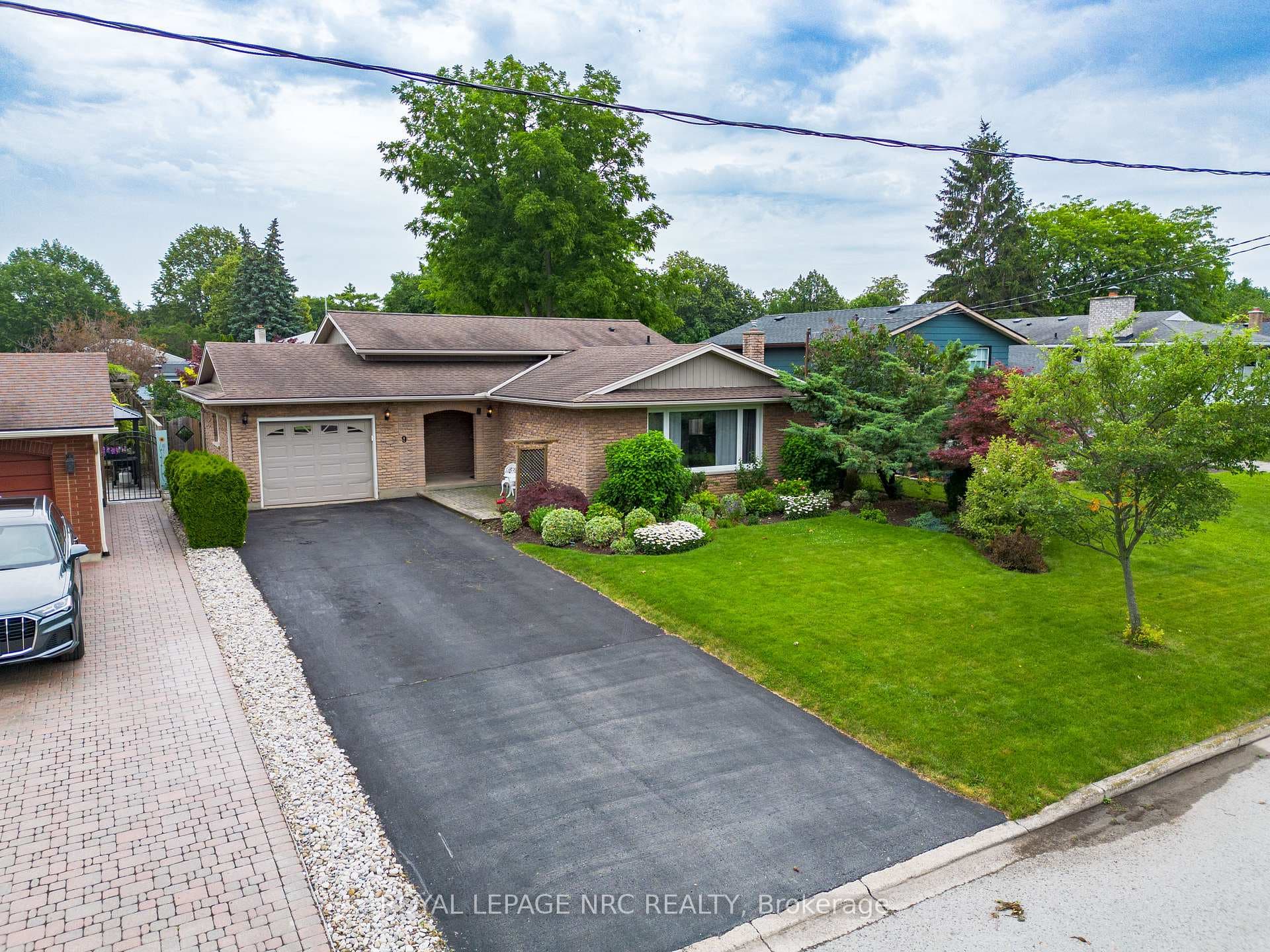 9 Sandy Cove Drive photo 2