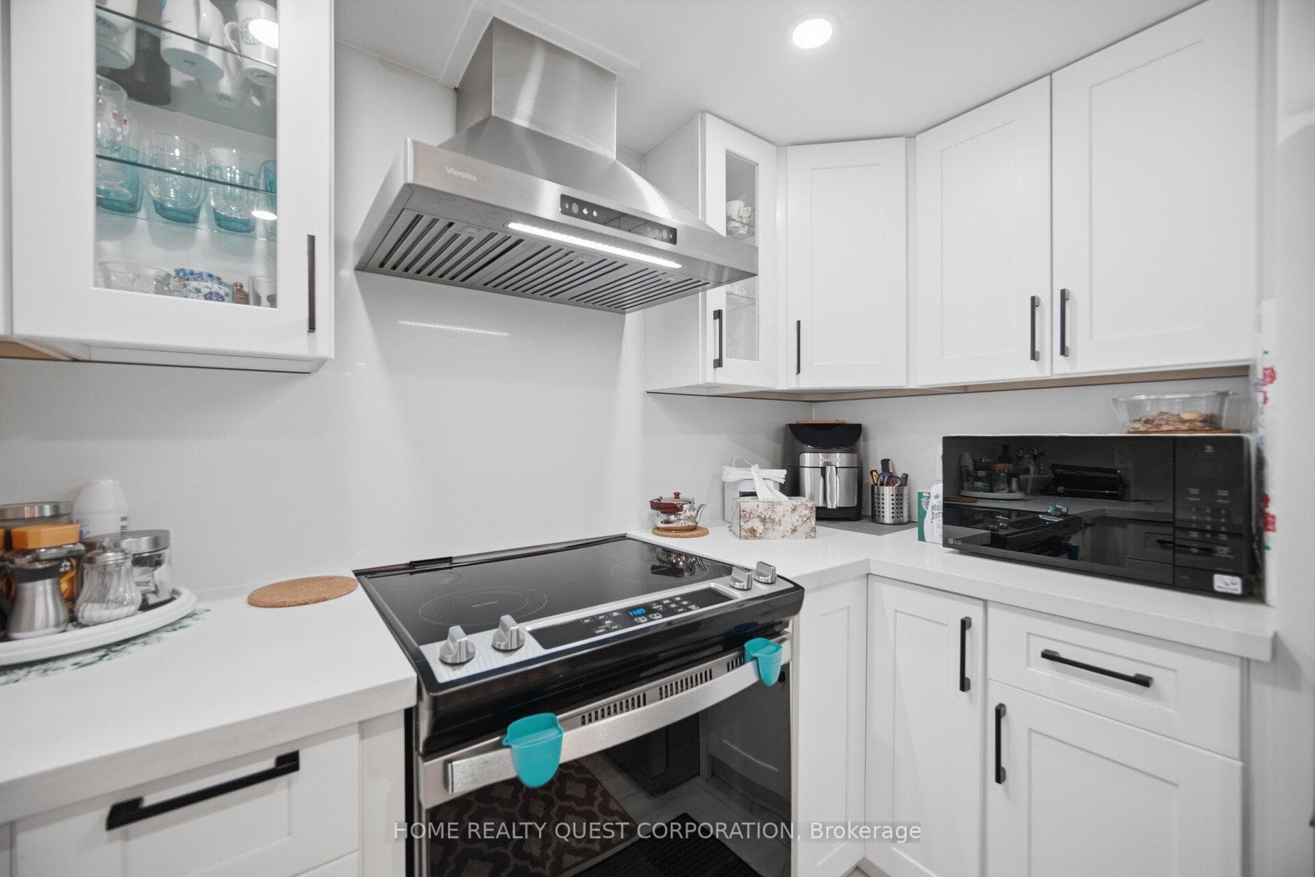 325 Webb Drive Unit 1402 photo 8