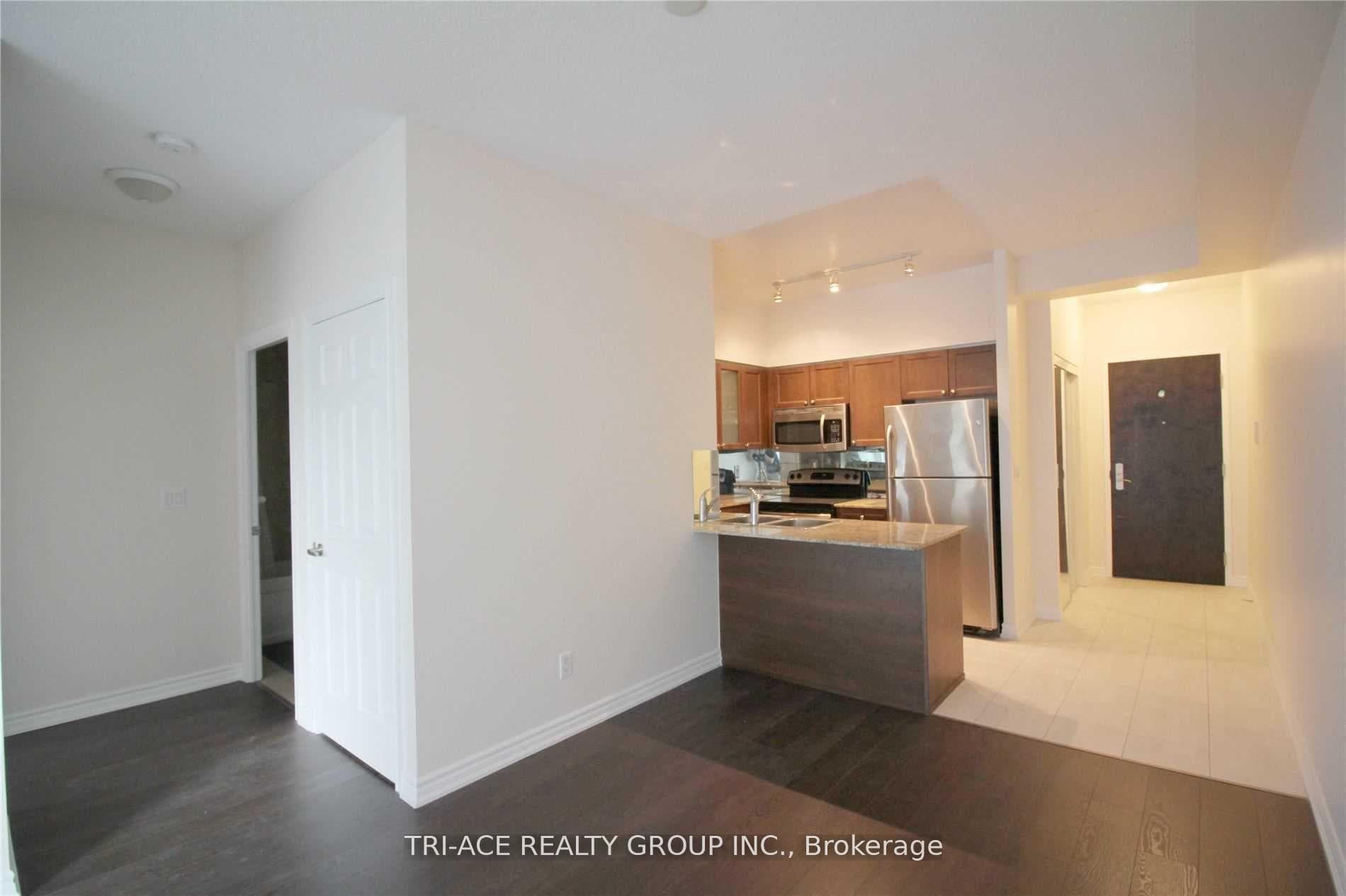 761 Bay Street Unit 3501 photo 26