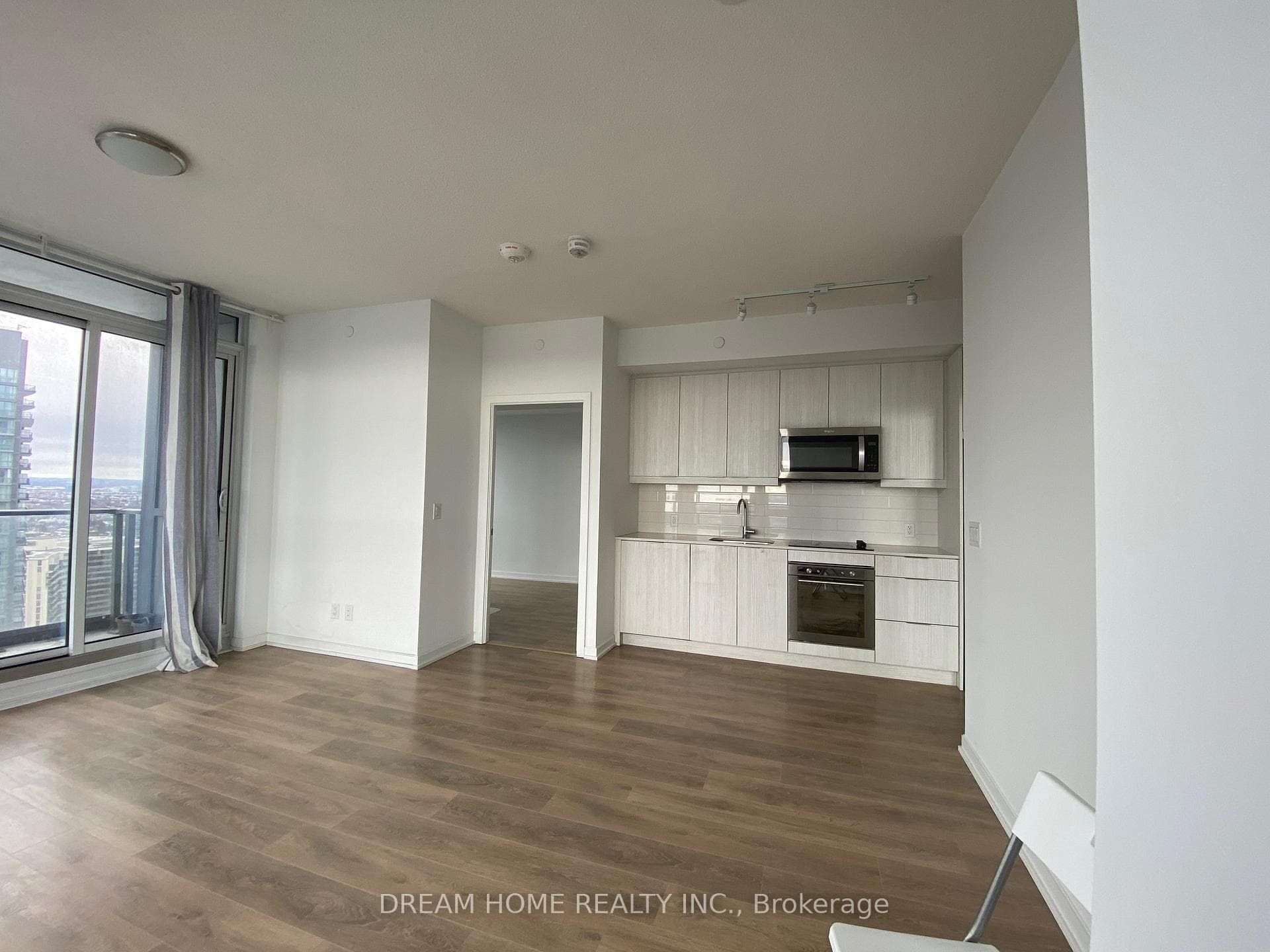 32 Forest Manor Road Unit 2602 photo 3