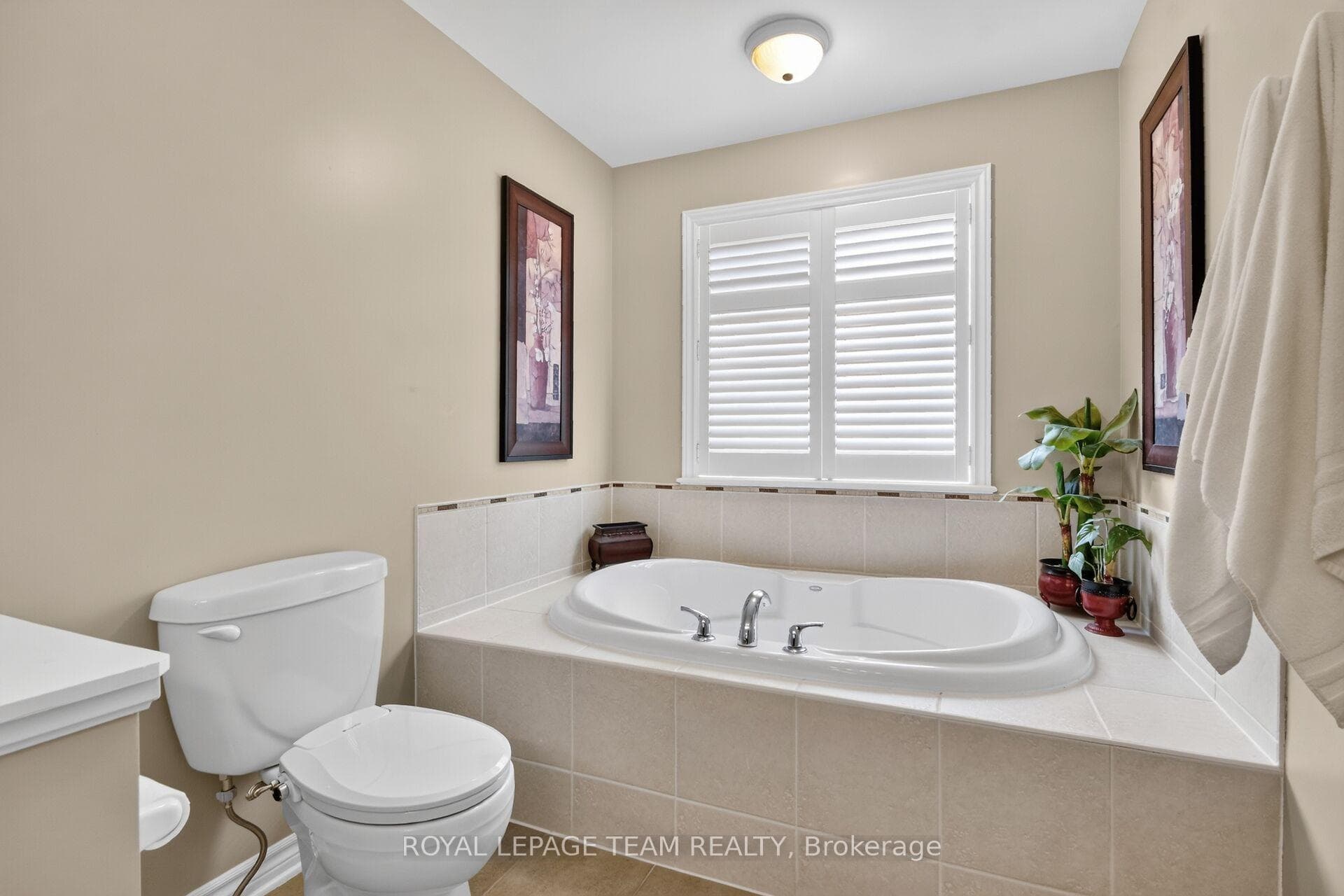 83 Lydia Way photo 24