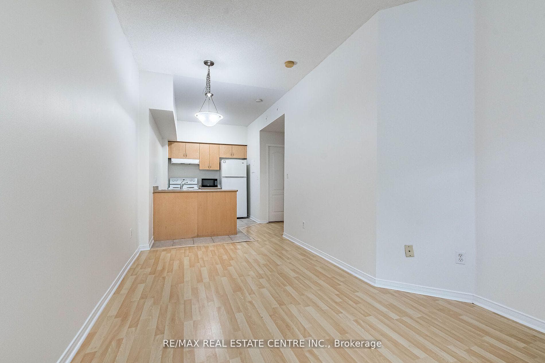 625 Shoreline Drive Unit 13 photo 3