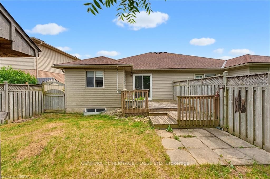 125 Whitlaw Way photo 20