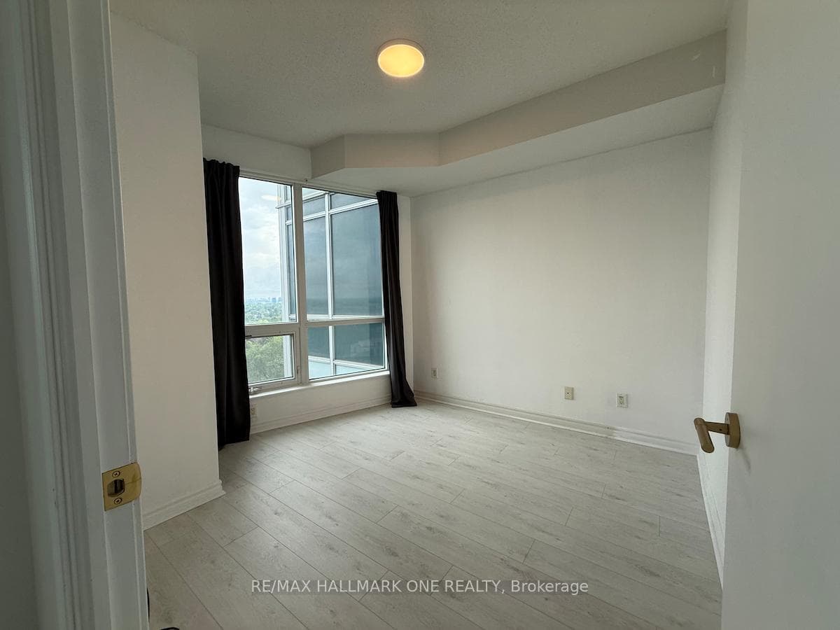 60 Byng Avenue Unit 1209 photo 13