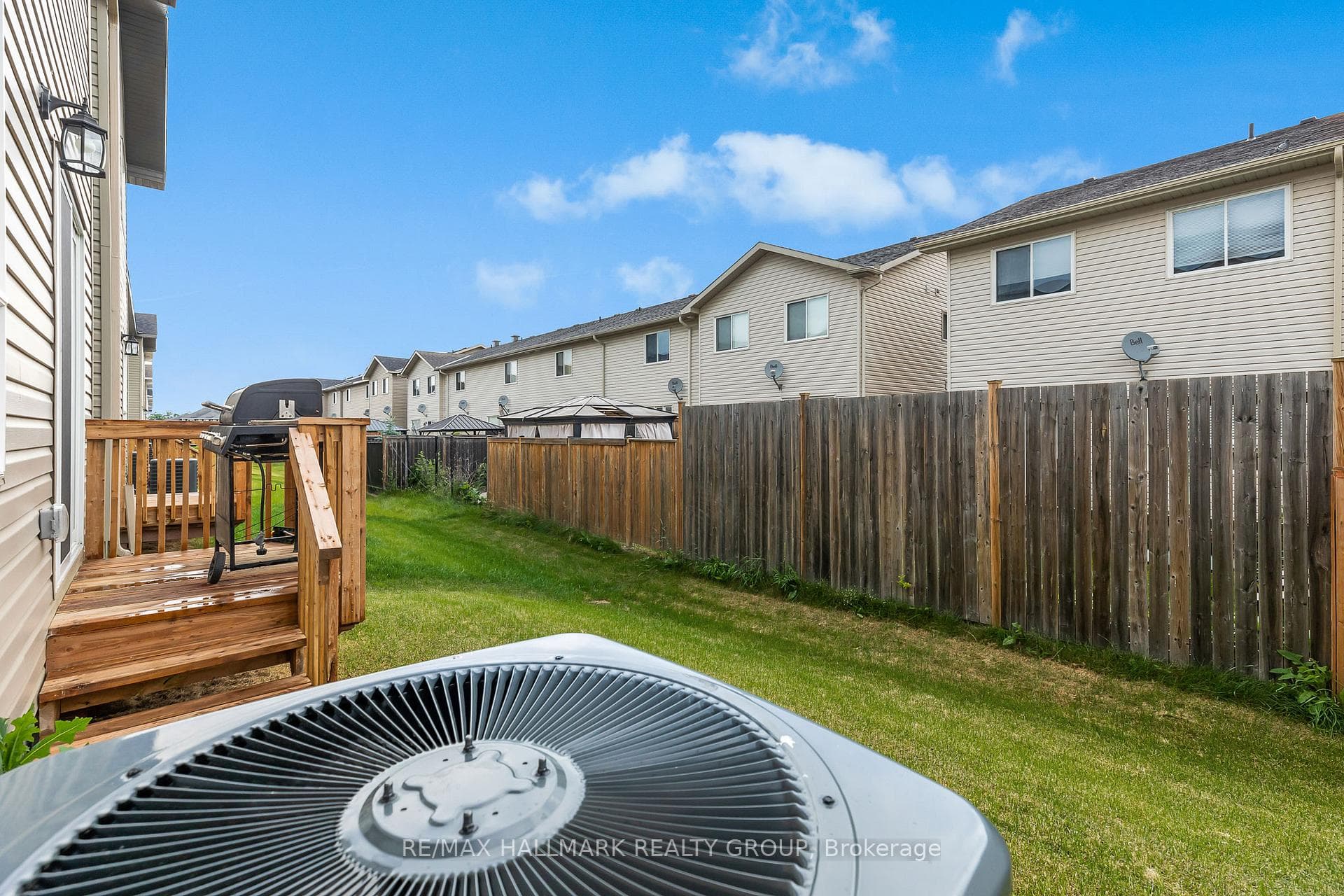 90 Vimy Ridge Crescent photo 24