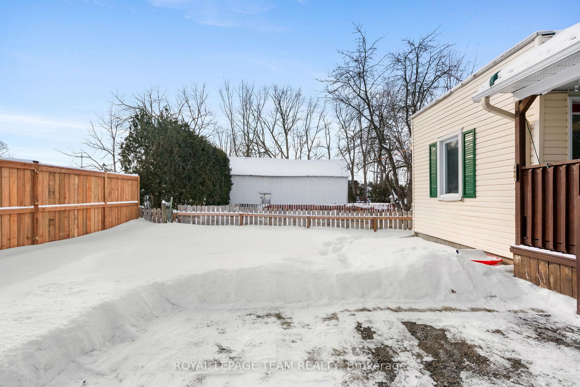 46 Joseph Street photo 2