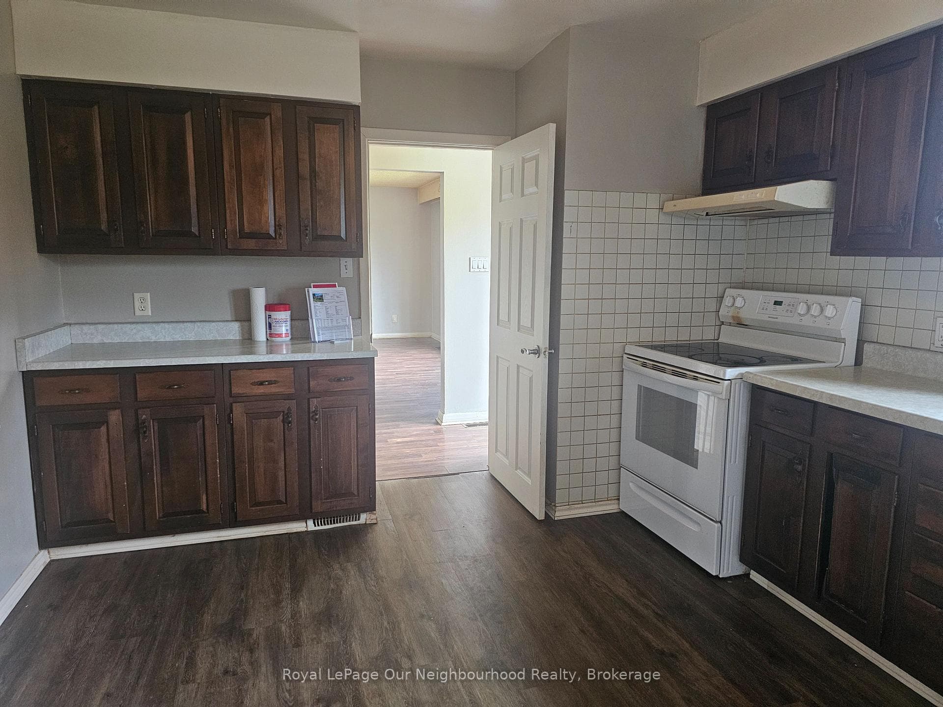 1500 Lakeside Street photo 5