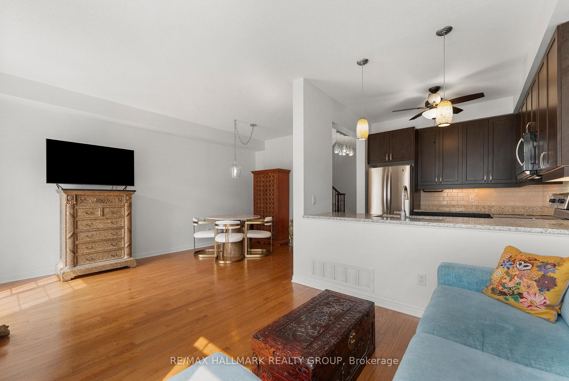 827 Tabaret Street photo 22