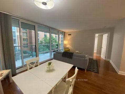 1 Bedford Road Unit 303 photo 4