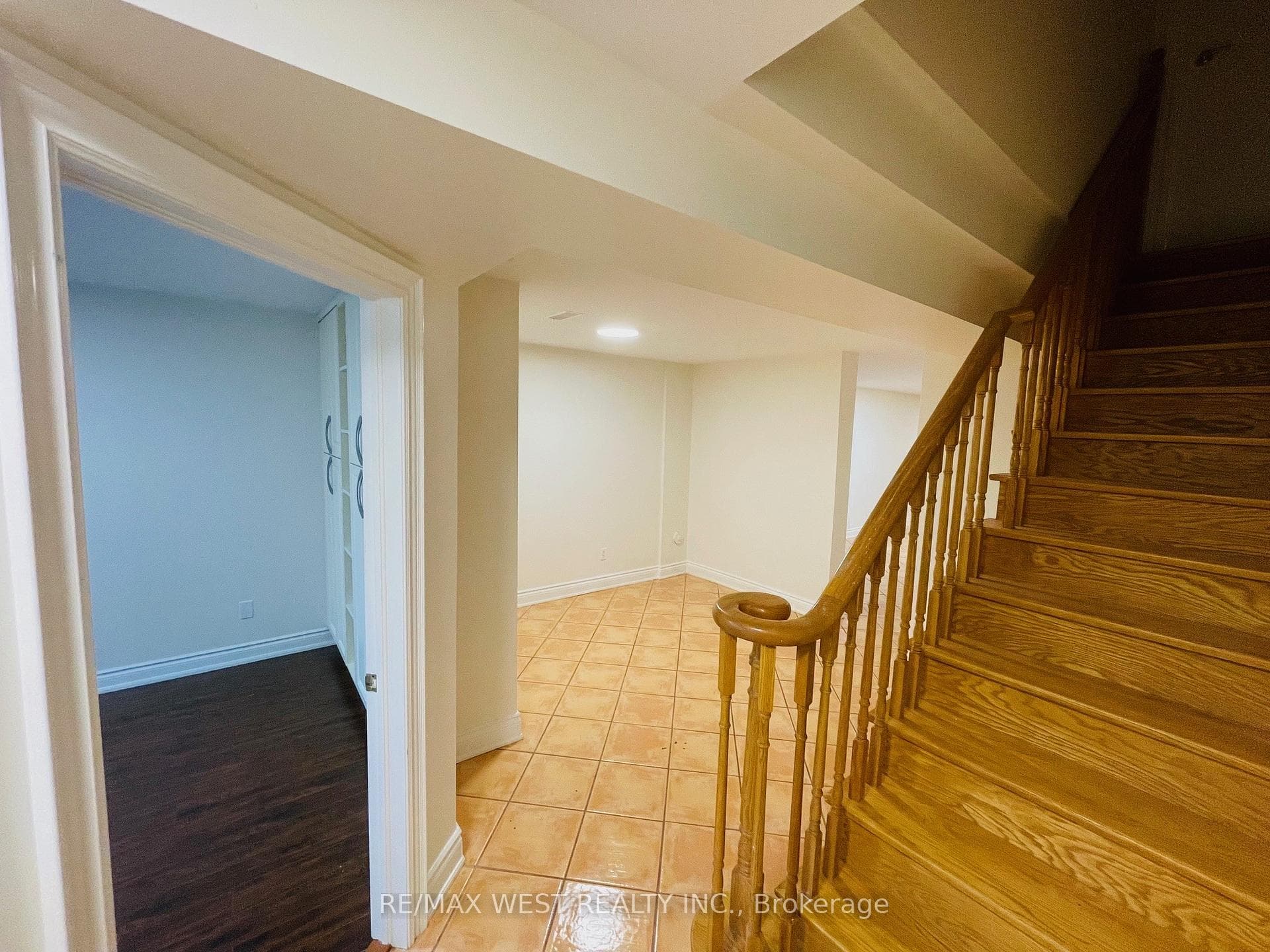 94A Mulock Avenue photo 8